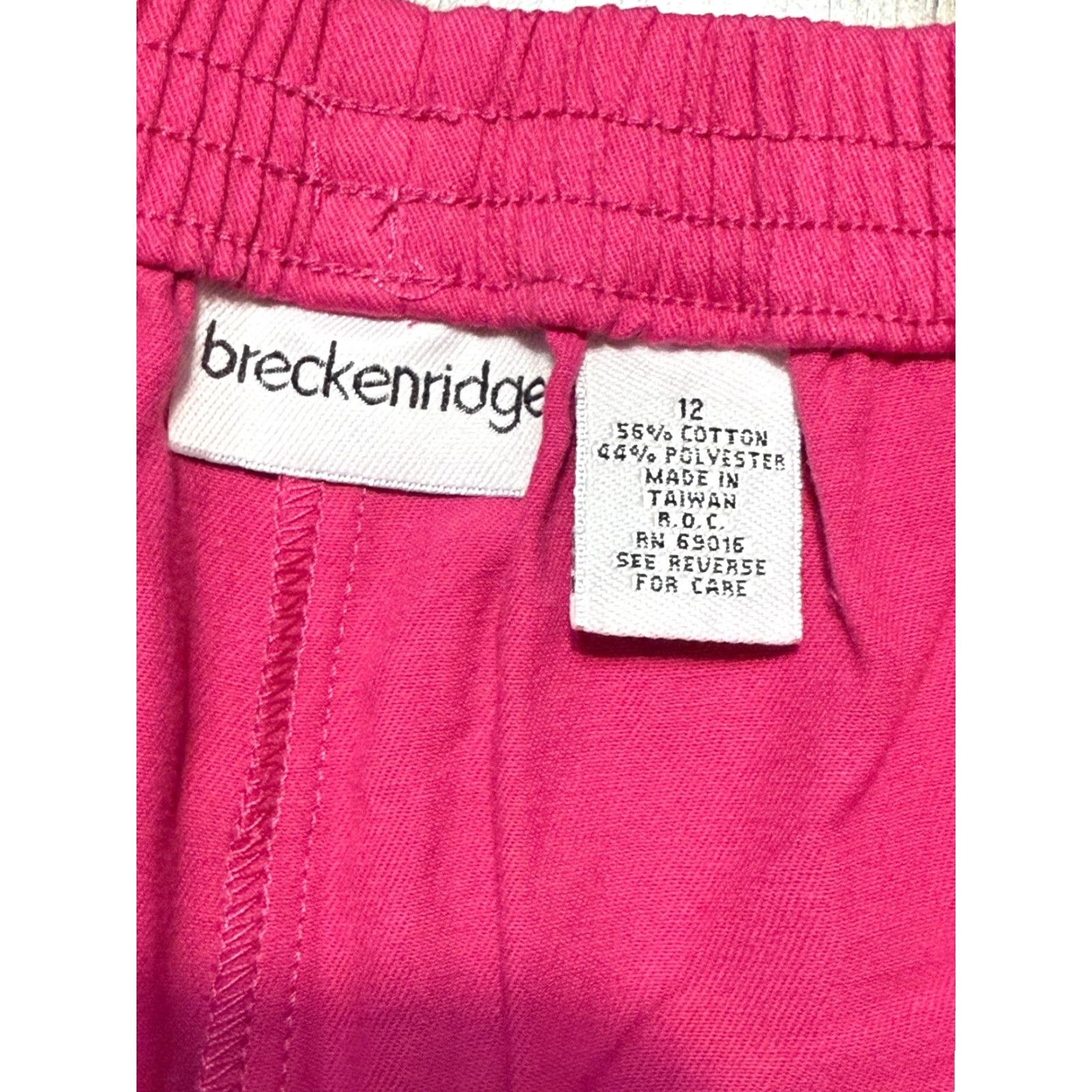 Vintage Breckenridge Pants Women’s 12 Pink Pull On Capris NWT Regular Rise 21 In Inseam 21 in Cotton Blend Straight Style Capris NWT Size 34" / US 12 / IT 48 - 6 Thumbnail