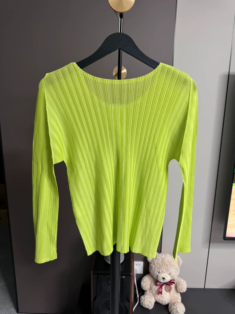 Issey Miyake Issey Miyake size:3 Green ribbed cardigan Size S / US 4 / IT 40 - 2 Thumbnail