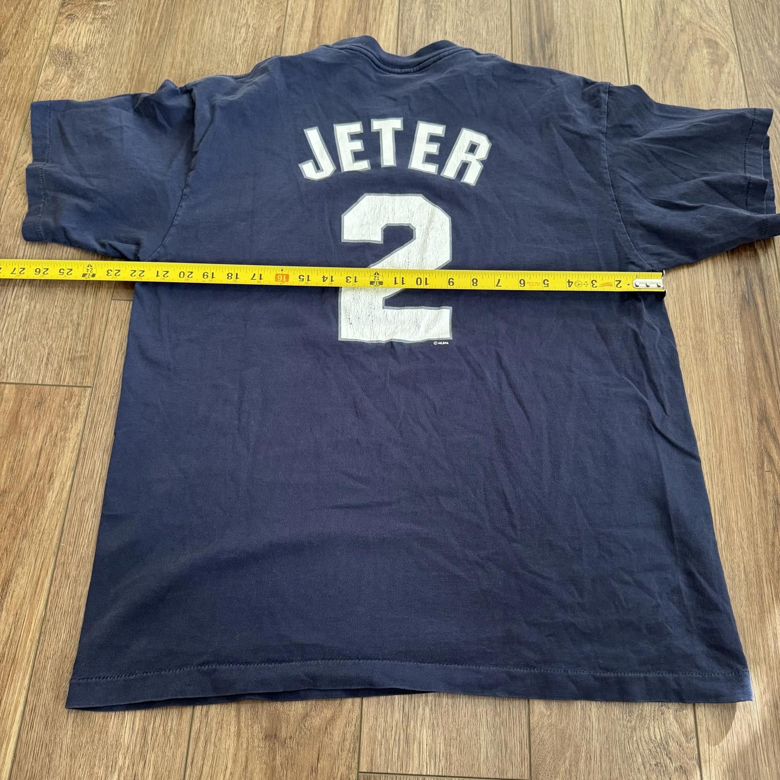 Majestic Vintage 90s Derek Jeter New York Yankees Majestic Shirt Size US XL / EU 56 / 4 - 6 Thumbnail