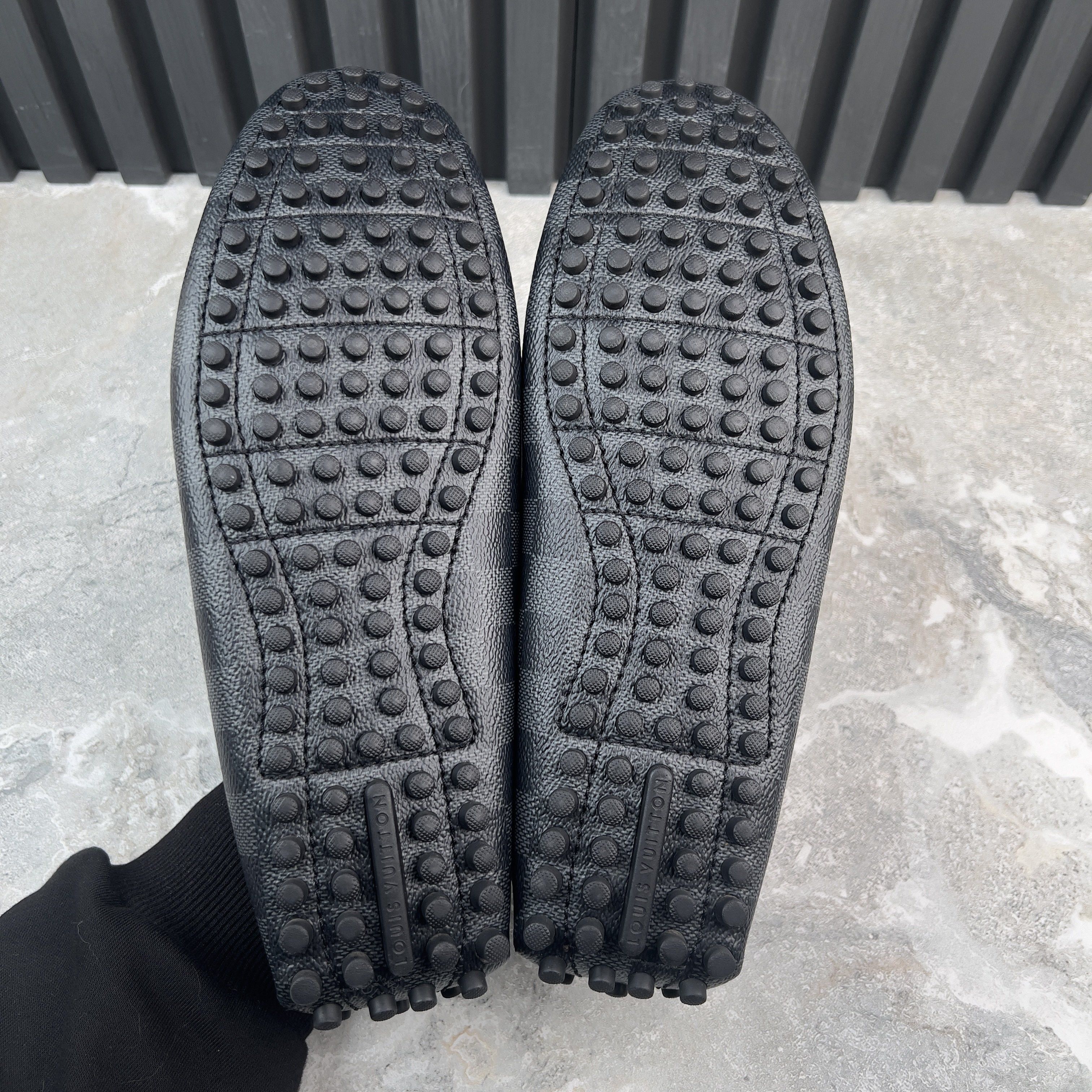 Louis Vuitton RRP$835 Hockenheim Moccasin Graphite Damier Size US 8.5 / EU 41-42 - 13 Thumbnail