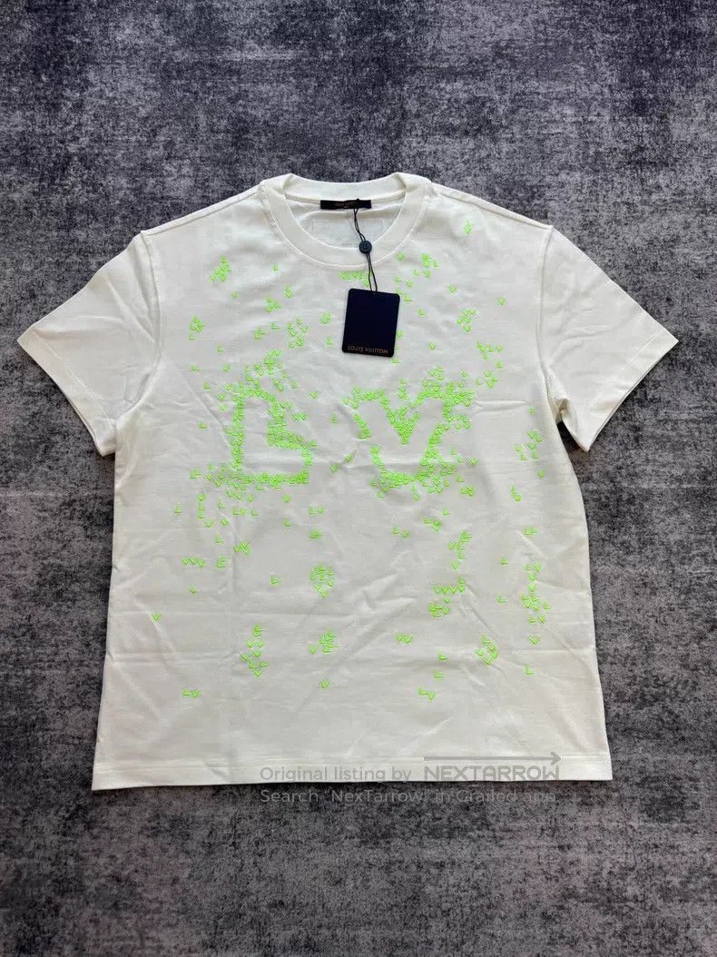 Louis Vuitton Louis Vuitton Fluorescent Green Airplane Embroidered Short Size US L / EU 52-54 / 3 - 1 Thumbnail