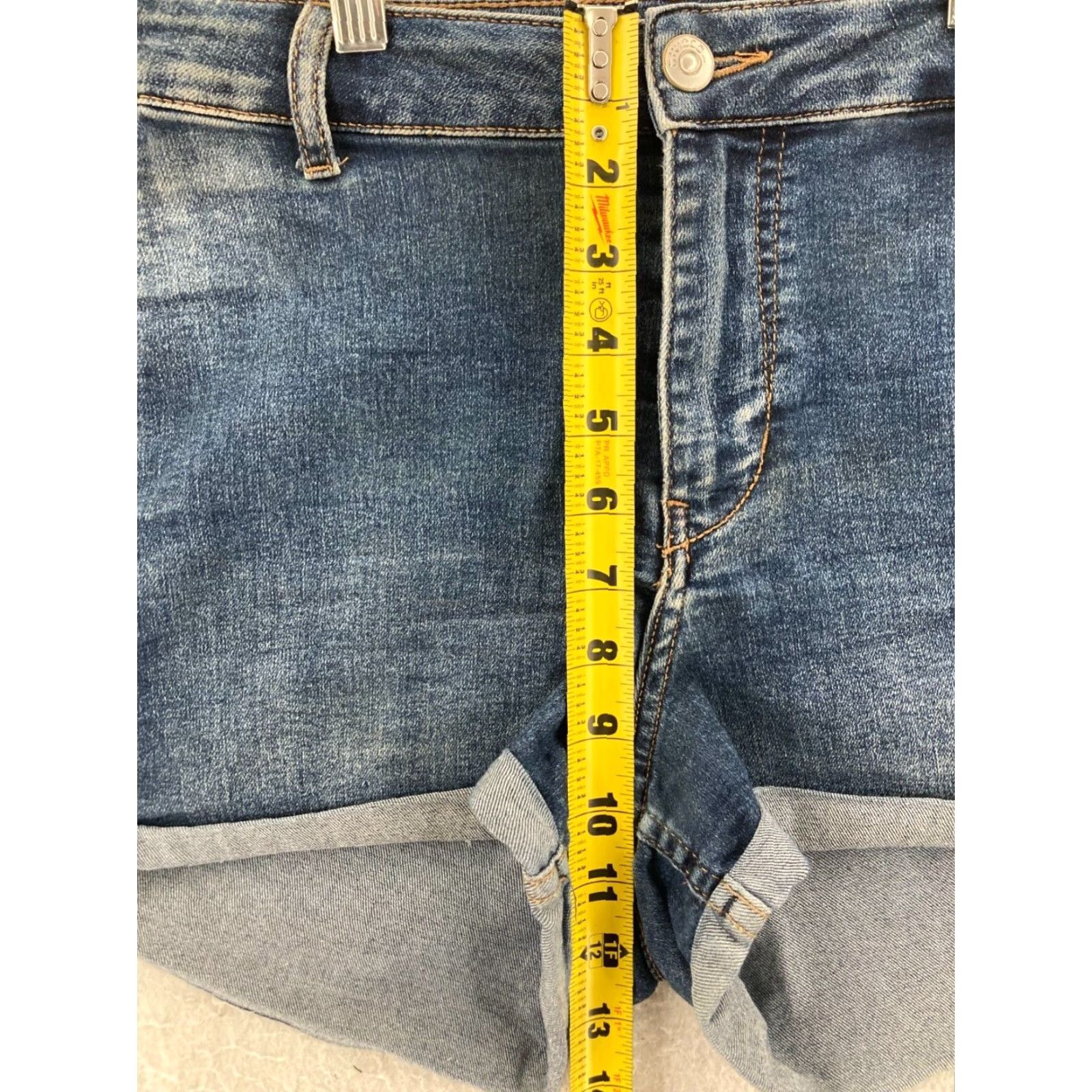 Vintage Divided Women's Blue Denim High Waist Jean Shorts Size 6 Distressed Casual 90s Size 28" / US 6 / IT 42 - 4 Thumbnail