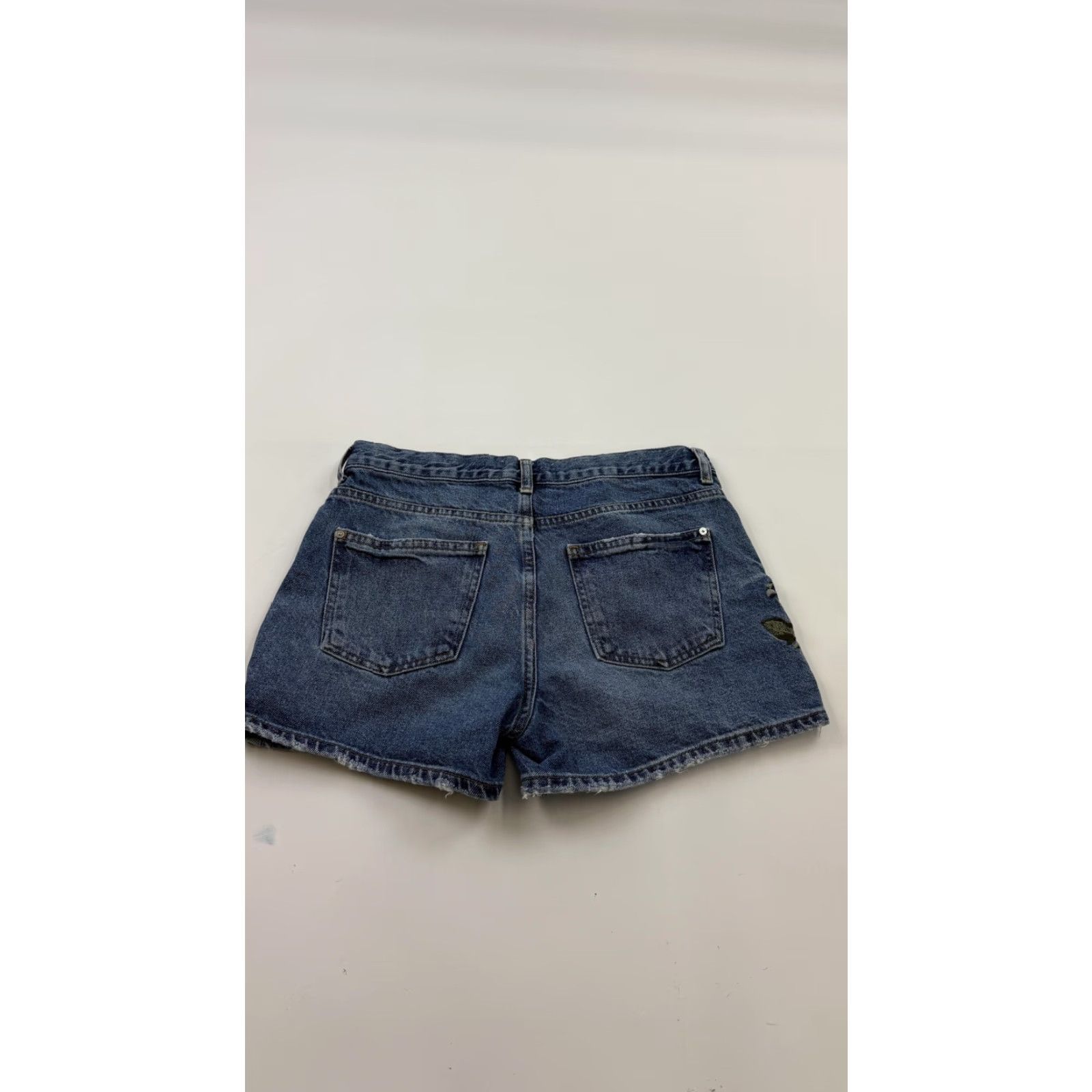 Vintage VINTAGE MNG Denim Shorts Womens 4 Floral Embroidered High Rise Distressed Boho Festival Shirt? Size 27" / US 4 / IT 40 - 6 Thumbnail