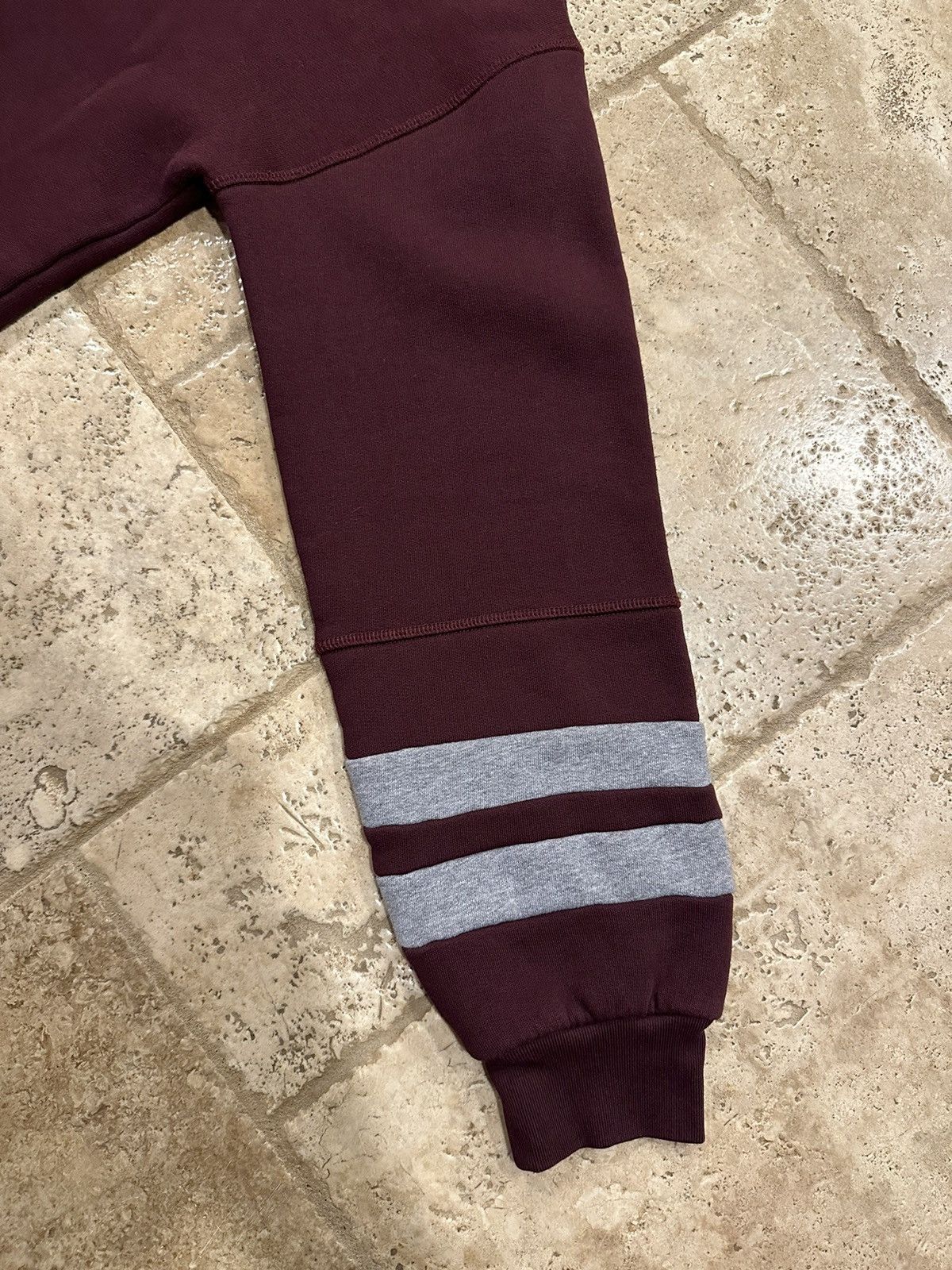 Burberry Burberry London England Wine / Grey Striped Pullover Hoodie Size US M / EU 48-50 / 2 - 5 Thumbnail