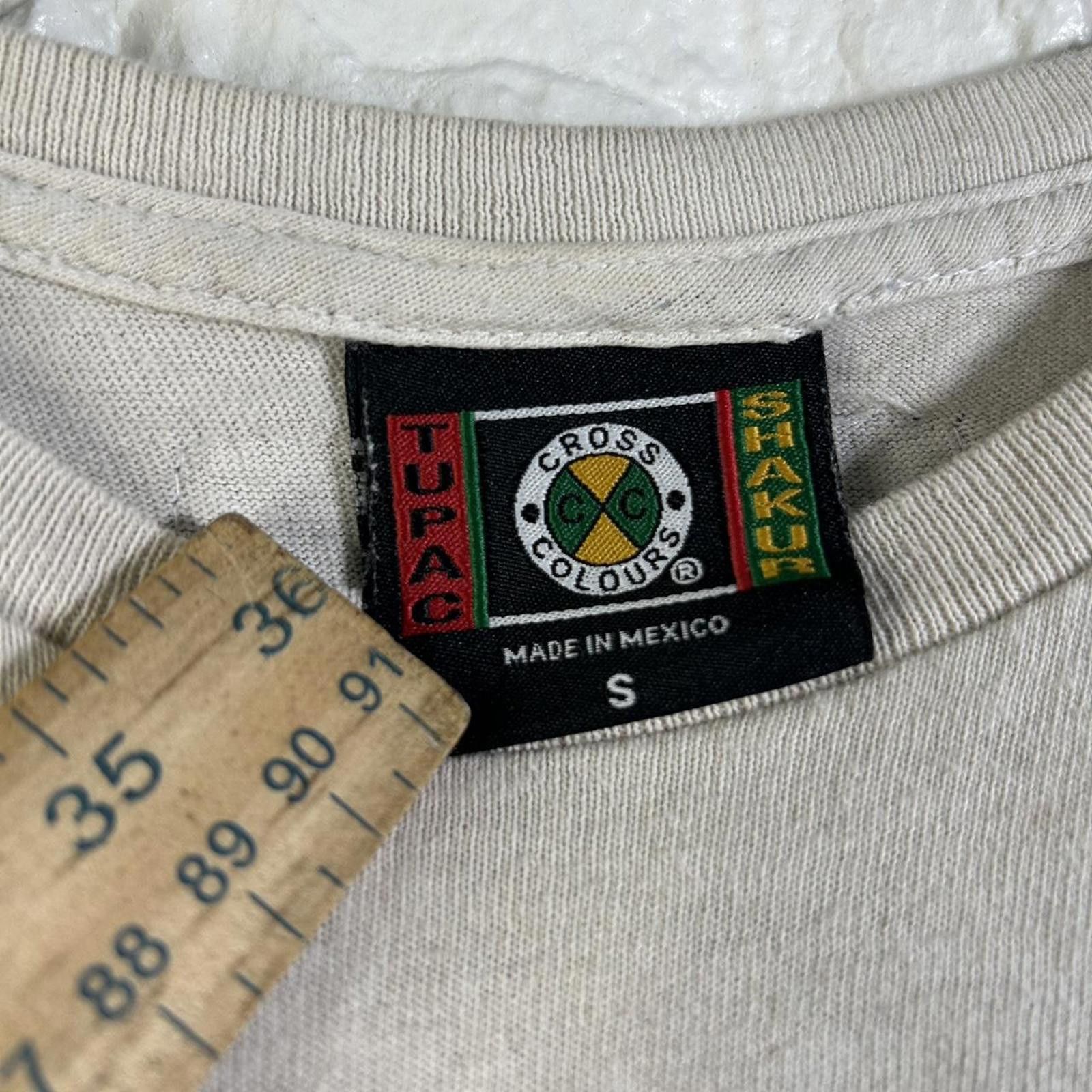 Other Vtg Tupac Shakur Cross Colours Rap Tee Size Medium Size US M / EU 48-50 / 2 - 3 Thumbnail