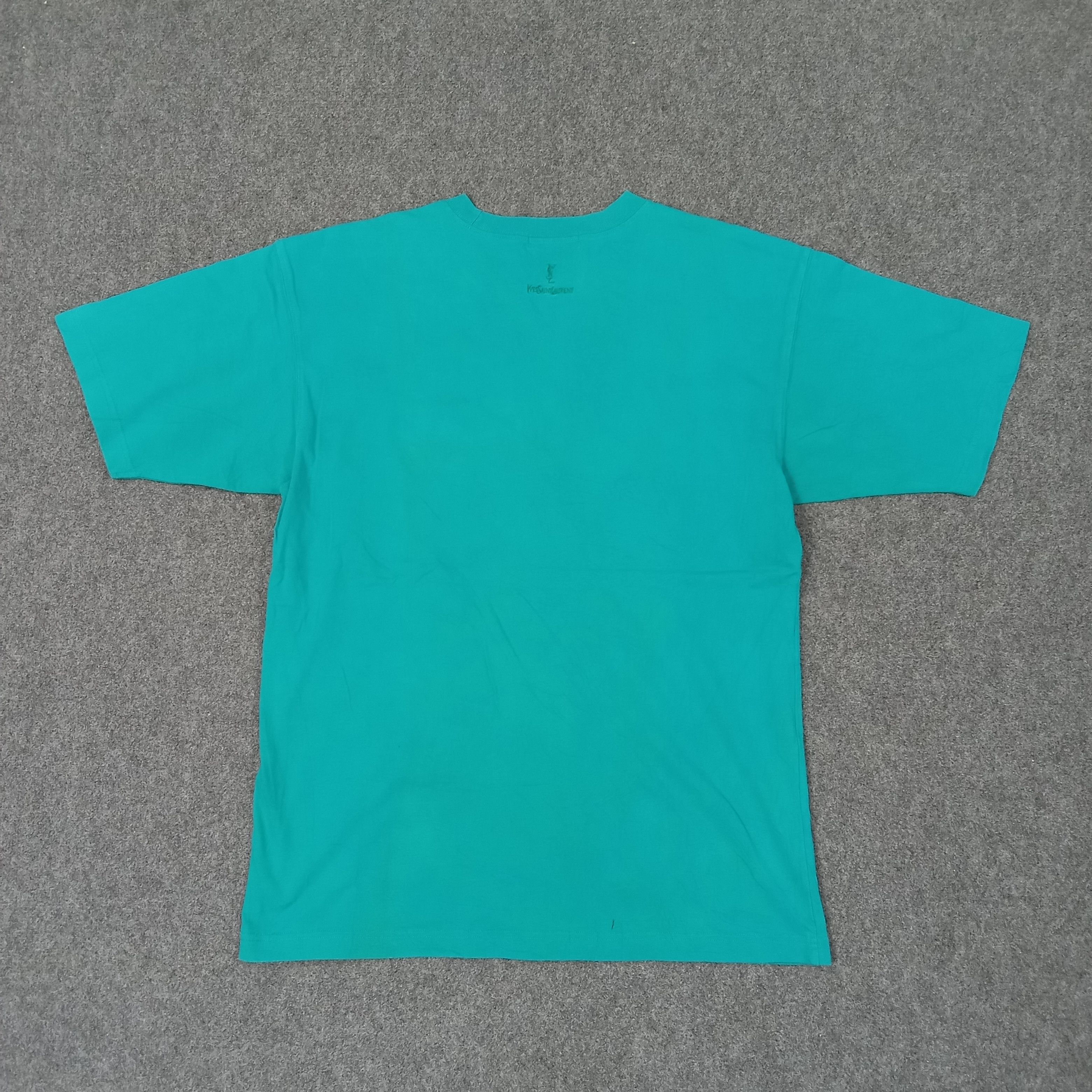 Yves Saint Laurent Yves Saint Laurent Italian Brand Tshirt C239N21 Size US L / EU 52-54 / 3 - 5 Thumbnail