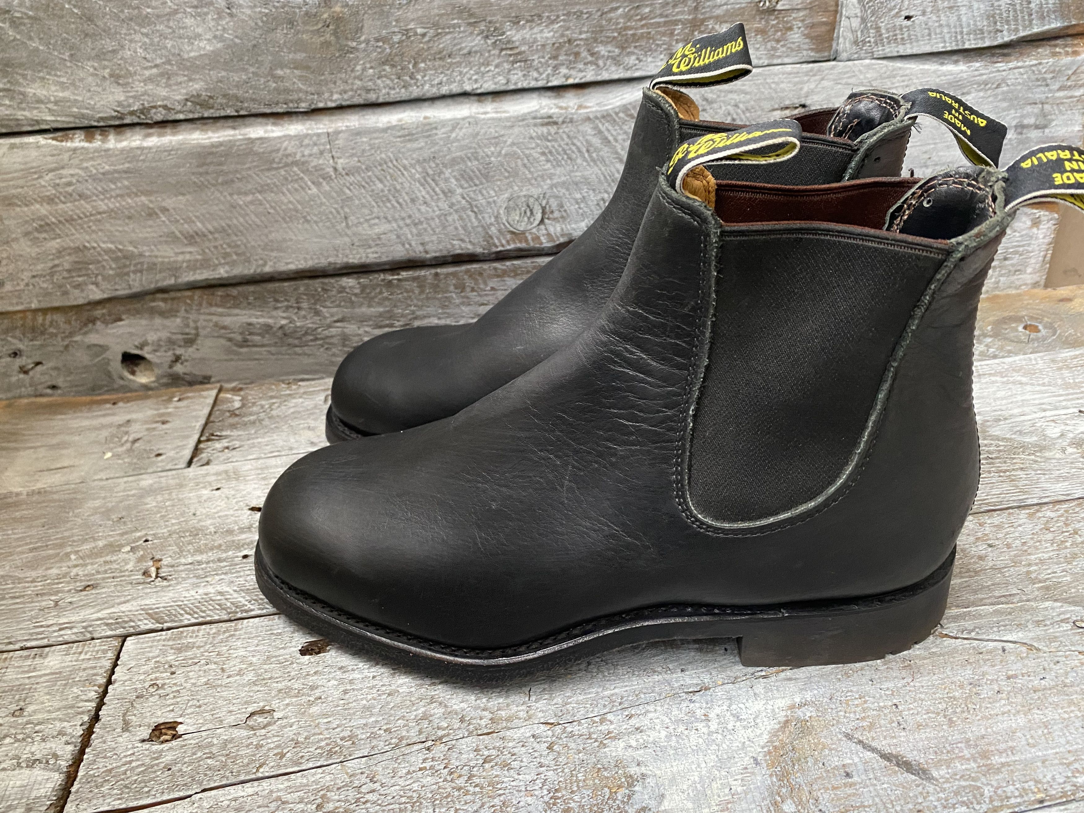 R.M. Williams R.m williams chelsea black leather boots uk 6.5H Size US 6.5 / EU 39-40 - 7 Thumbnail