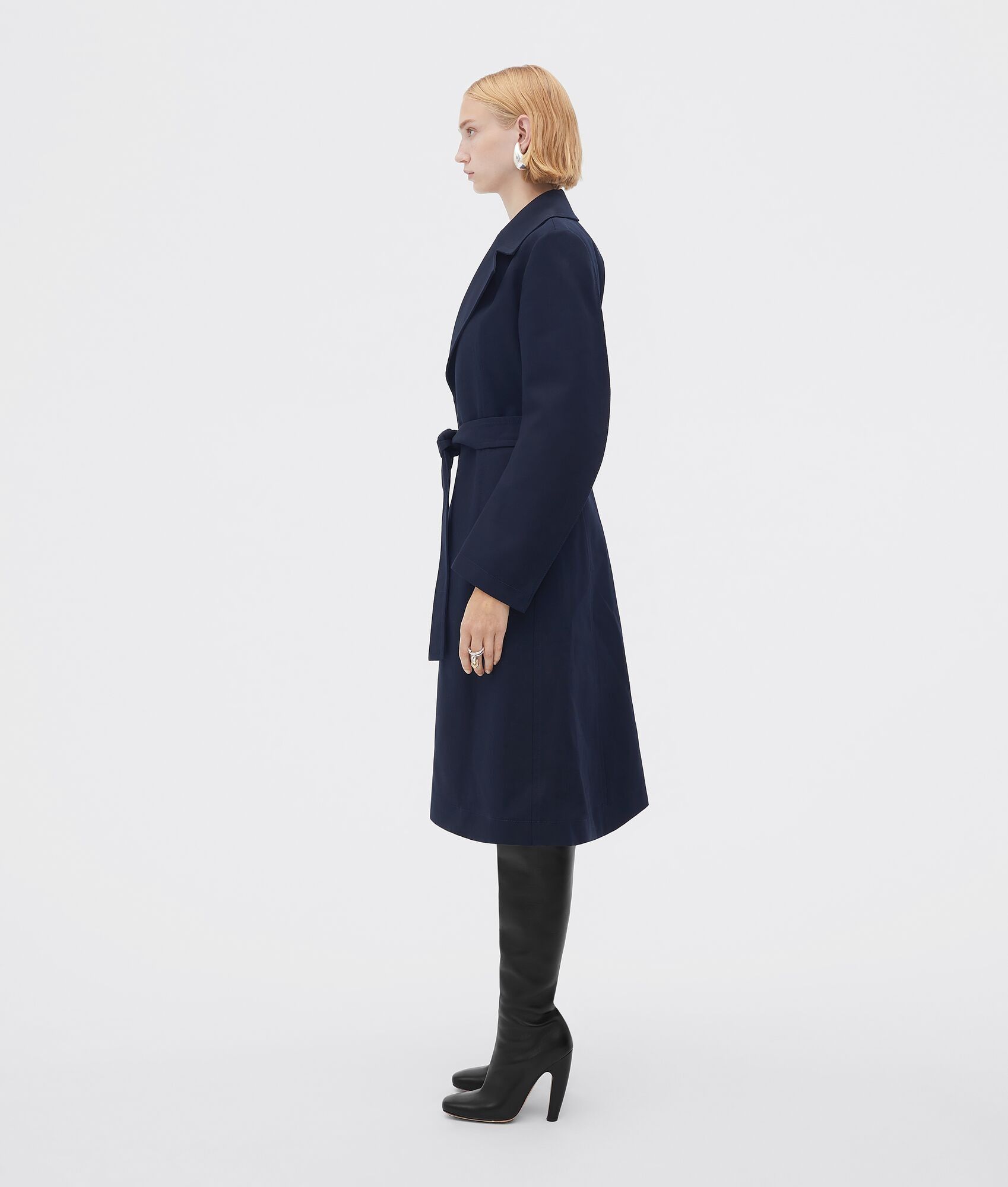 Bottega Veneta o1bcso1str0225 Curved Sleeves Cotton Canvas Trench Coat Navy Size S / US 4 / IT 40 - 2 Thumbnail