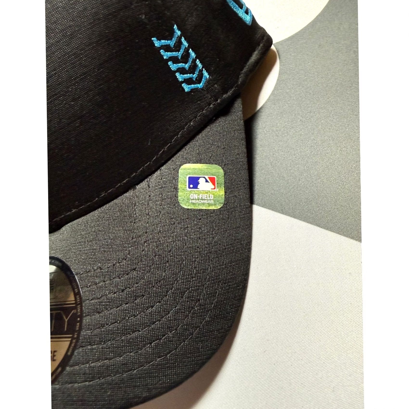 New Era New Era Miami Marlins MLB 39THIRTY Hat Mens M/L Black Clubhouse Stretch Fit Cap Size ONE SIZE - 3 Thumbnail