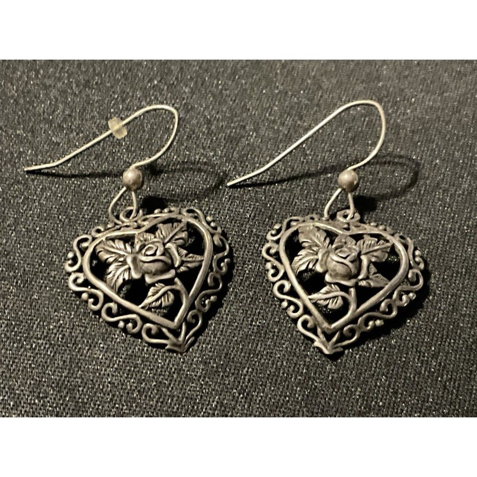 Other 925 Sterling Silver Fish Hooks Floral Heart Earrings Size ONE SIZE - 1 Thumbnail