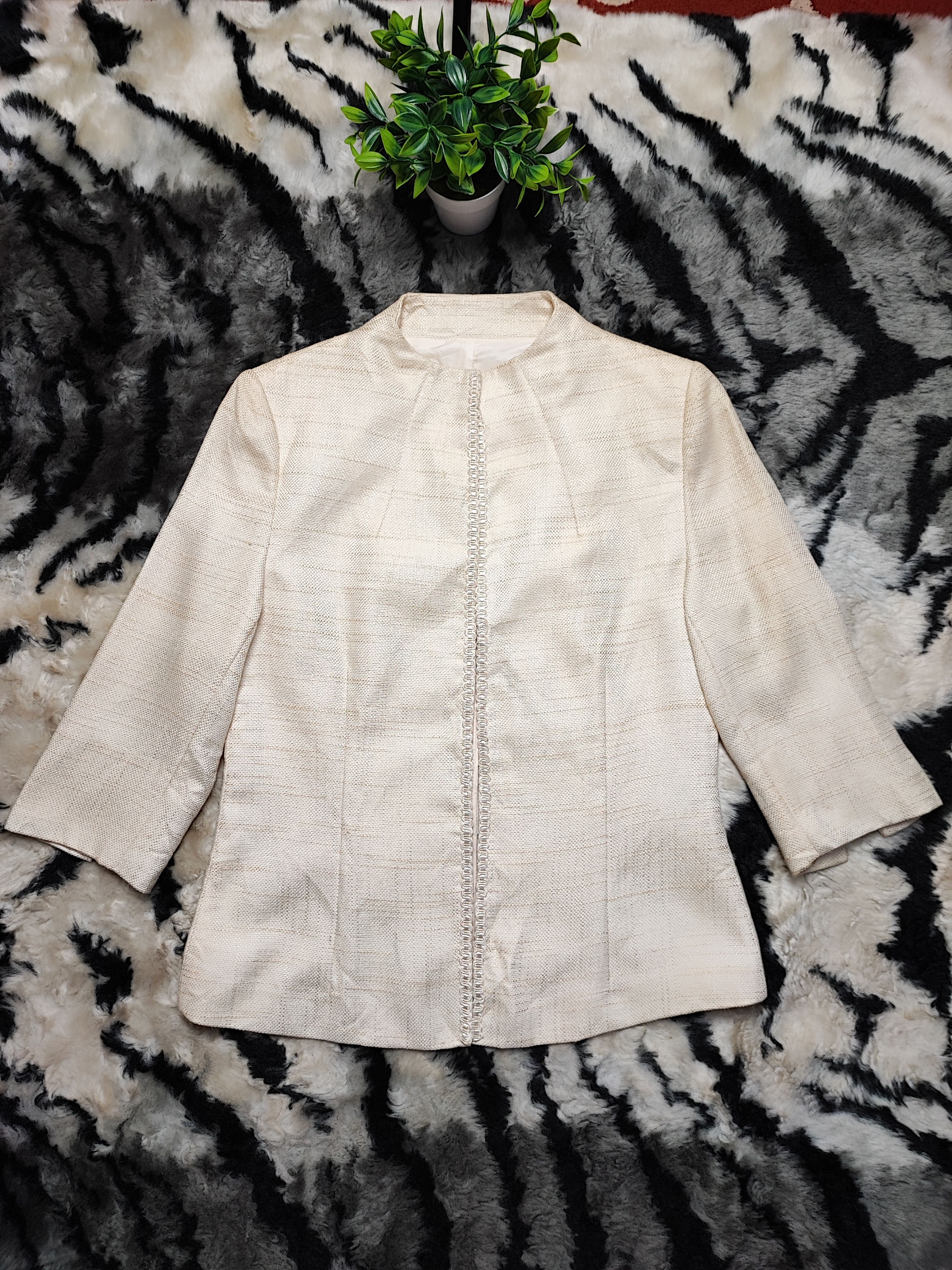 Japanese Brand Vintage Y2k Japanese Brand Crop Top by White Jolla Size M / US 6-8 / IT 42-44 - 2 Thumbnail