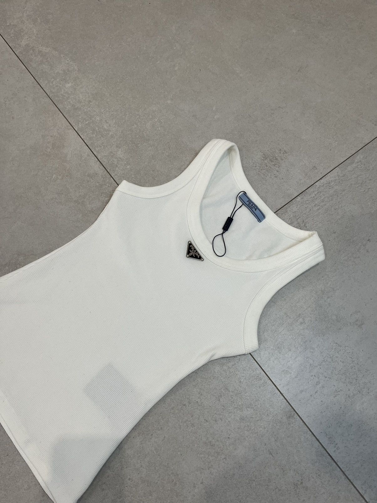 Prada Prada Logo White Tank Top Women Size S Size S / US 4 / IT 40 - 2 Thumbnail