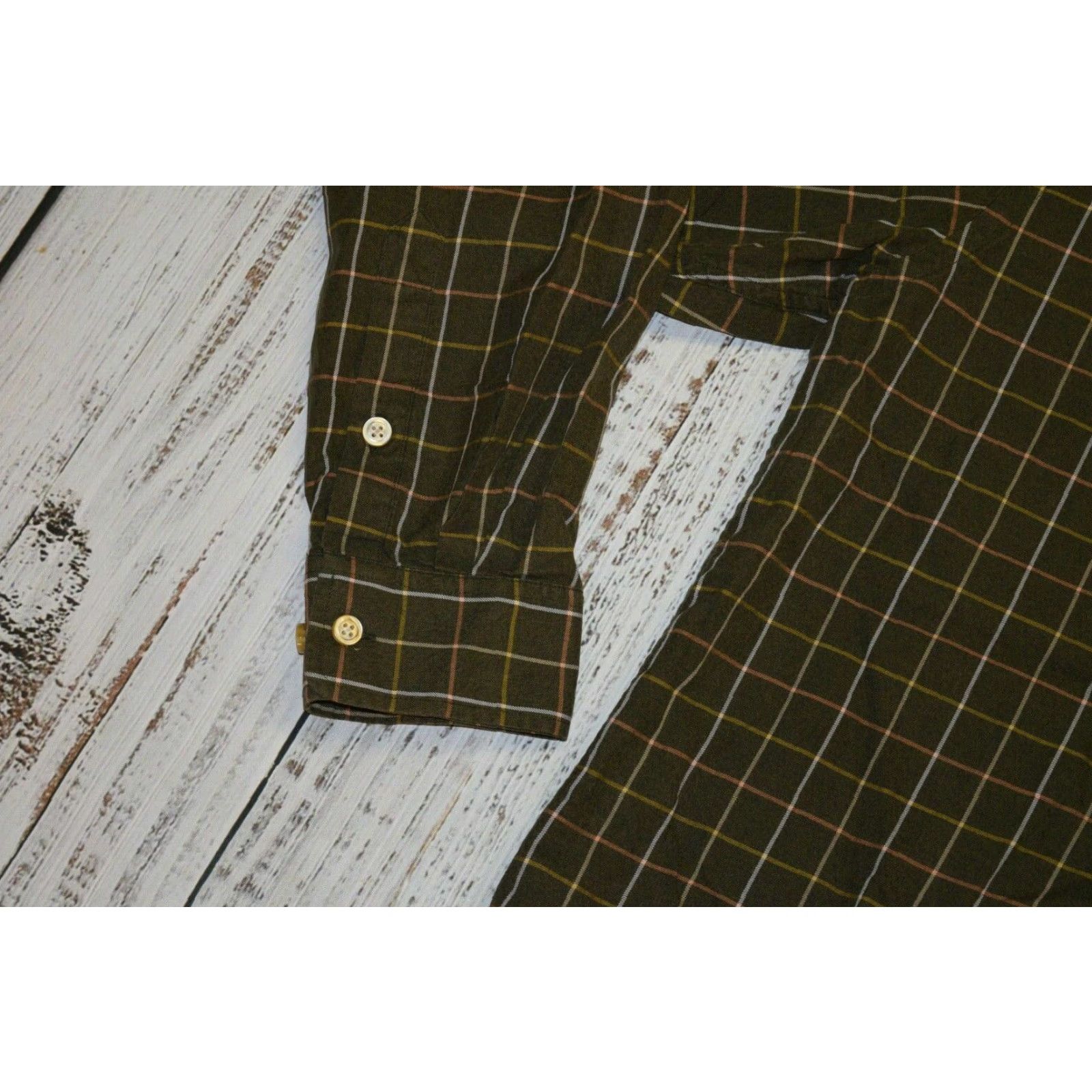 Orvis VINTAGE Orvis Men's Button-Up Cotton Flannel Shirt Sz Large Casual Plaid Checks Outfitter Size US L / EU 52-54 / 3 - 3 Thumbnail