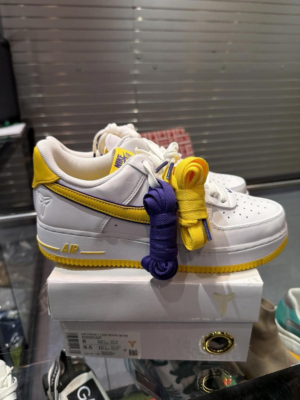 Nike Nike Air Force 1 Low Retro QS Lakers Kobe Bryant Size 8 Men Size US 8 / EU 41 - 11 Thumbnail