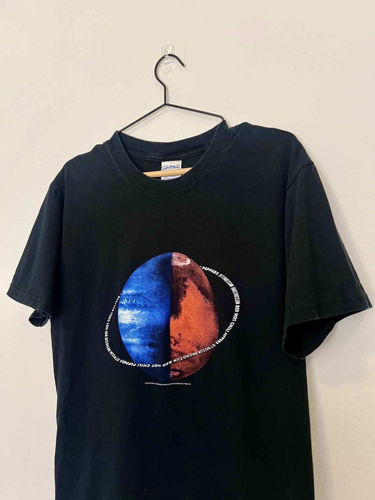 Gildan 2006 Red Hot Chili Peppers “Stadium Arcadium” Planet Tee S Size US S / EU 44-46 / 1 - 2 Thumbnail
