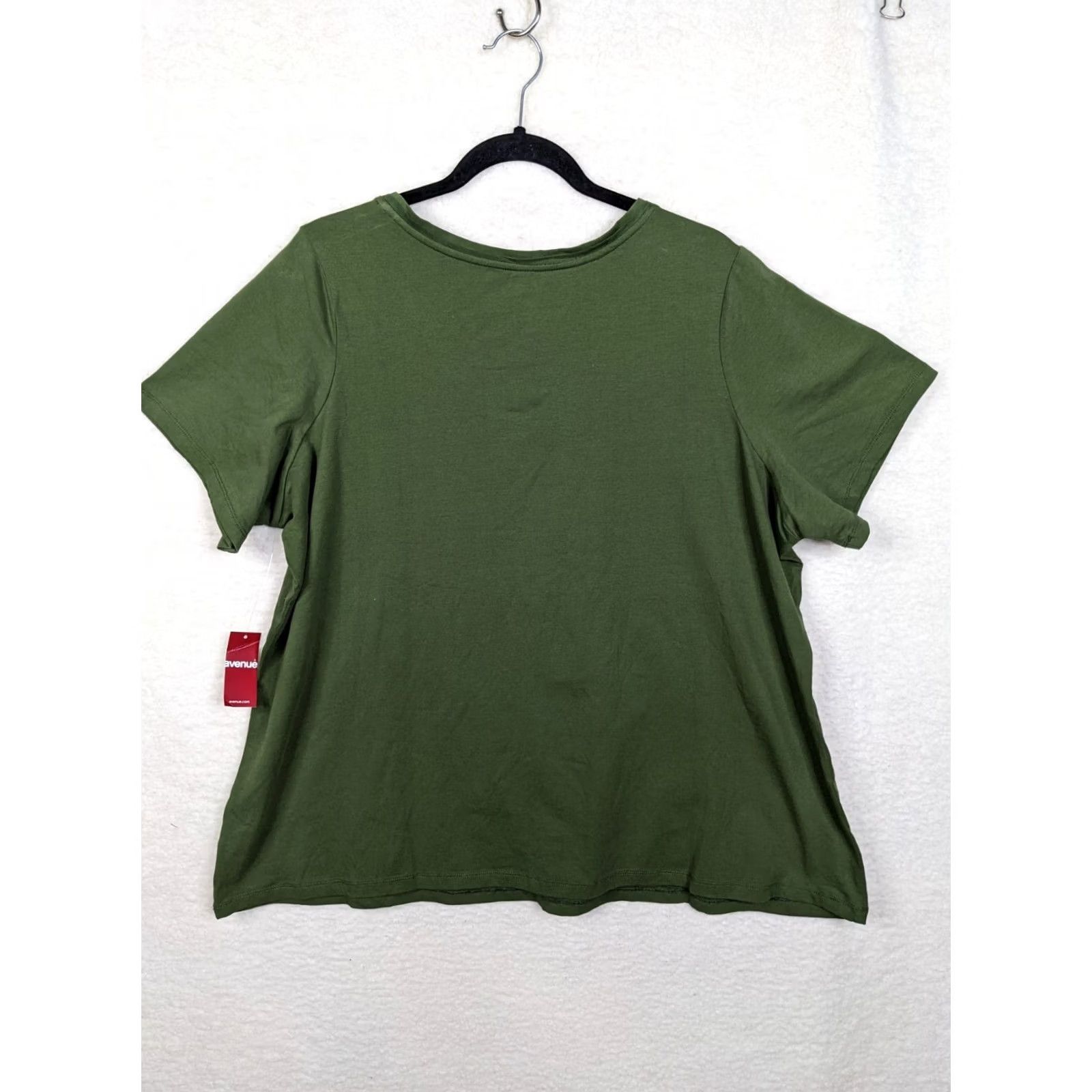 Avenue Avenue Women's T-Shirt Small Short Sleeve V-Neck Dark Green 22/24 NEW Size 3XL / US 20-22 - 2 Thumbnail