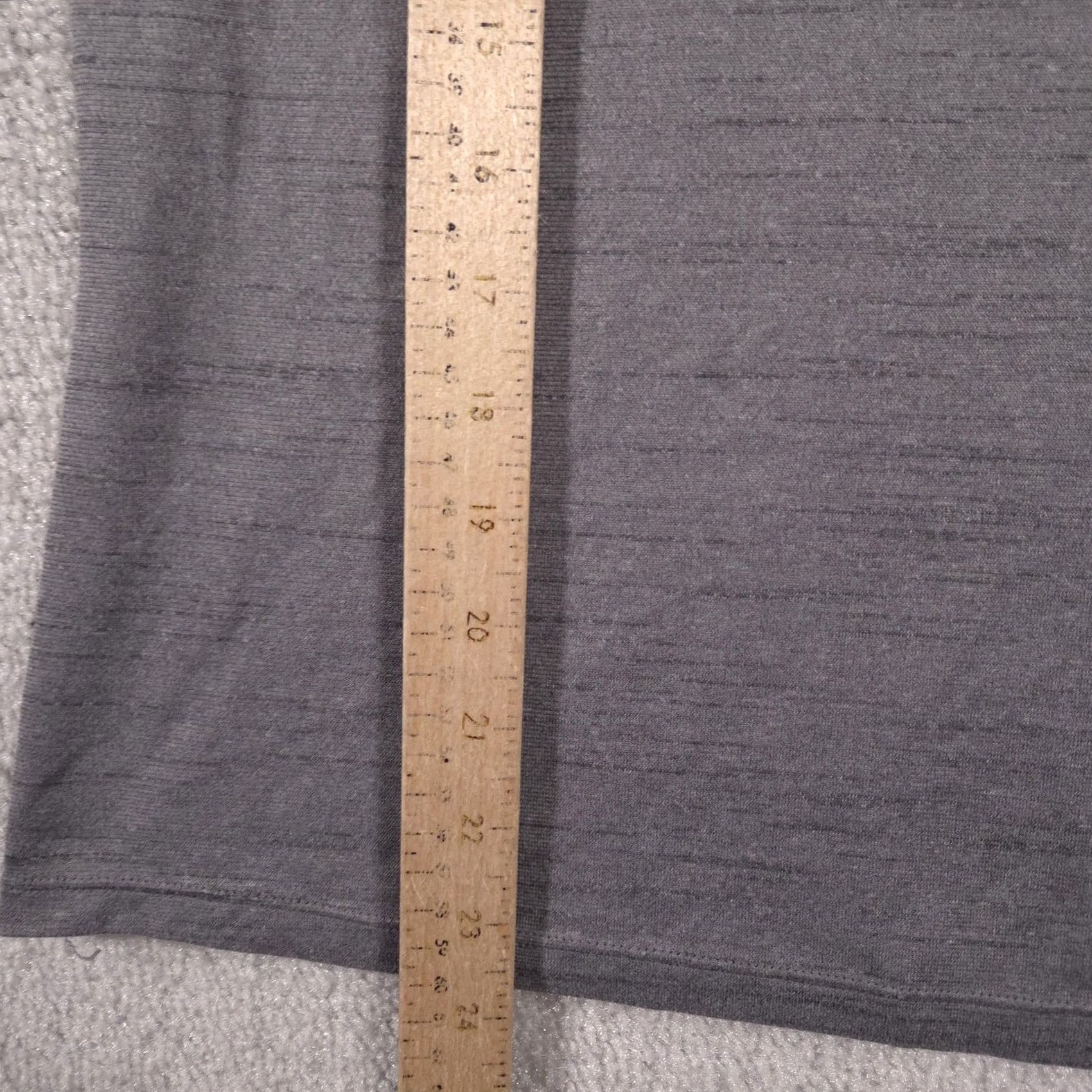 Under Armour Under Armour Shirt Womens Small Gray HeatGear Short Sleeve Athletic Training Size S / US 4 / IT 40 - 7 Thumbnail