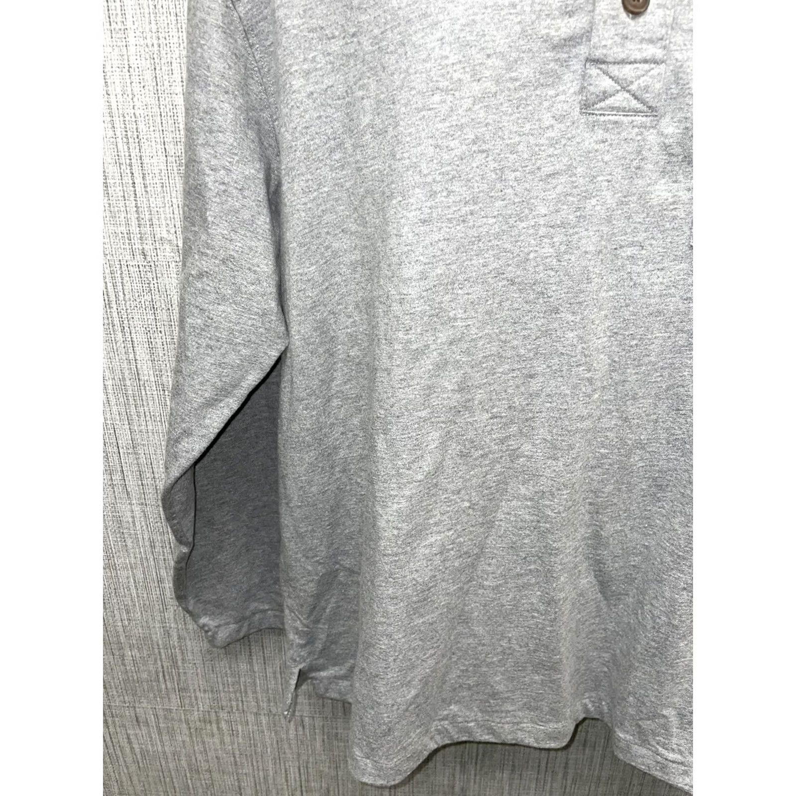 Duluth Trading Company Duluth Trading Co Relaxed Fit Longtail T Grey Henley Long Sleeve Pocket Tee Mens L Gray Pocket Tee Shirt Mens Size US L / EU 52-54 / 3 - 3 Thumbnail