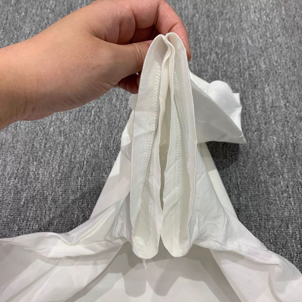 Louis Vuitton LV White Embroidered Mini Logo Short Tee L 95 New Size L / US 10 / IT 46 - 9 Thumbnail