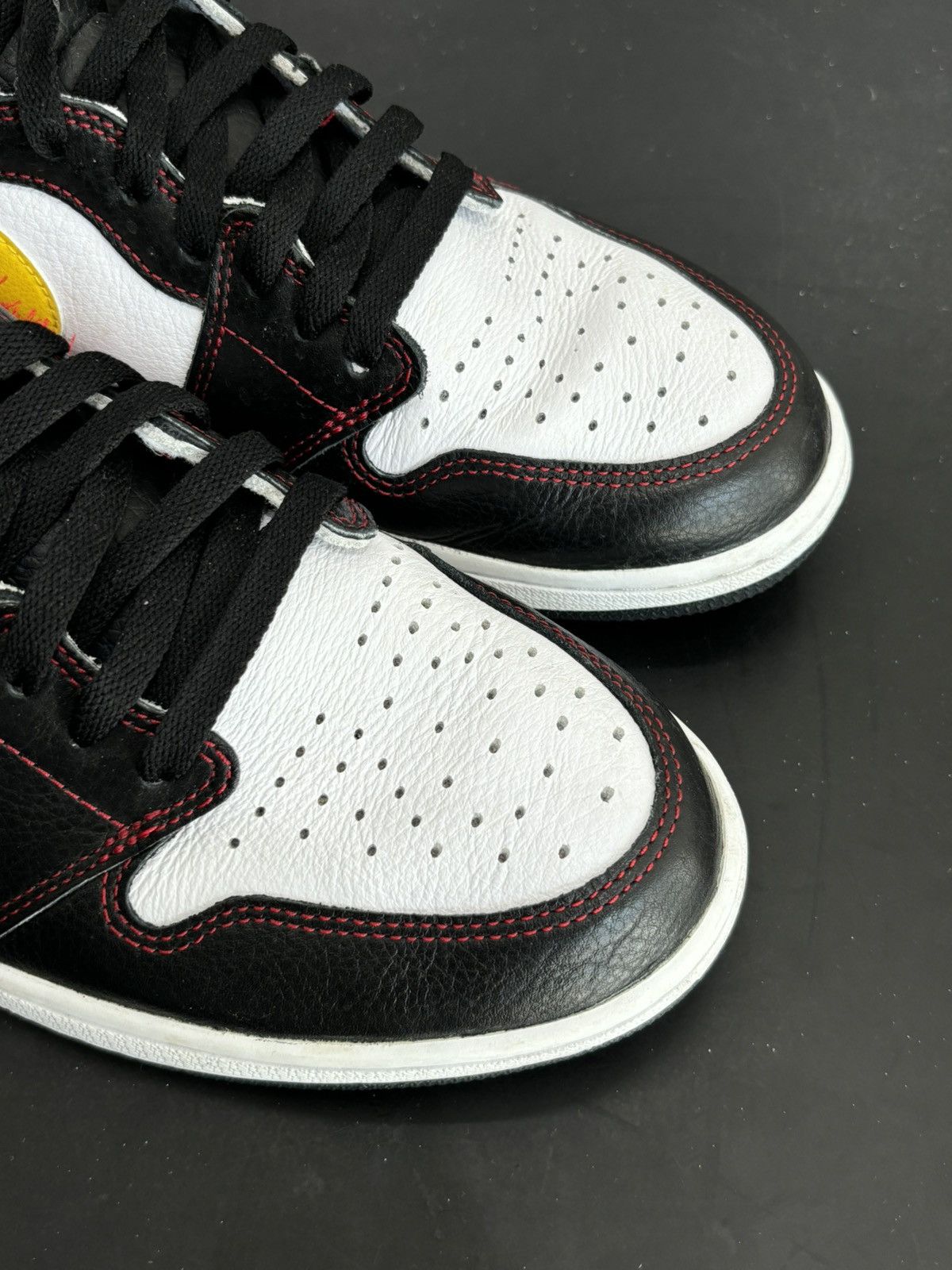 Jordan Brand Jordan 1 Defiant White Black Gym Red Sz. 11.5 Size US 11.5 / EU 44-45 - 5 Thumbnail