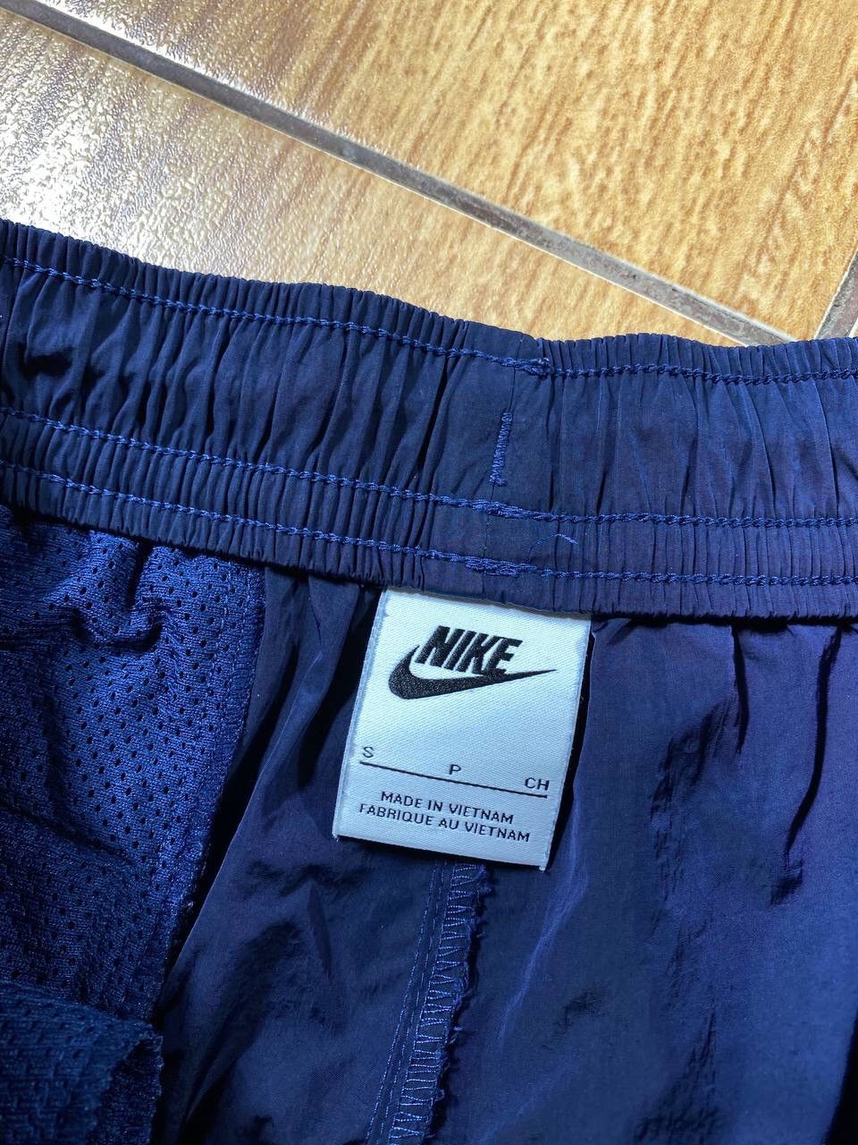Nike × Vintage 90's NIKE SWOOSH LOGO Y2K RARE RETRO SHORTS Size US 30 / EU 46 - 3 Thumbnail
