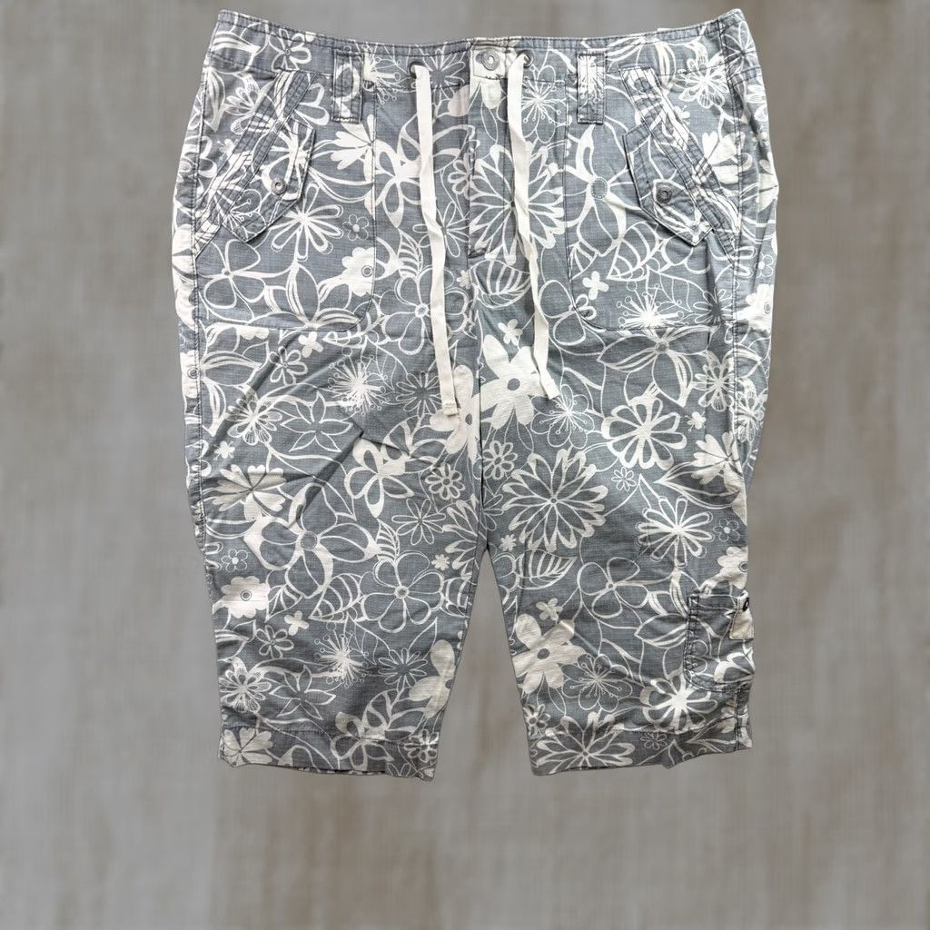 Gloria Vanderbilt Gloria Vanderbilt Capri Pants Womens Grey Floral Drawstring Cargo 16 Size 38" / US 16 / IT 52 - 1 Thumbnail