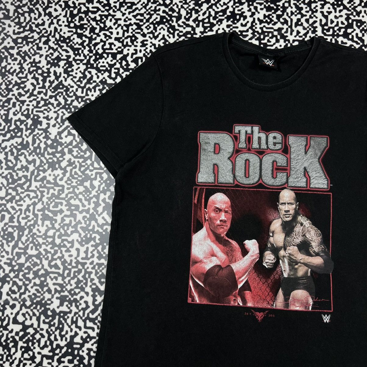 WWE Vintage Y2K WWE The Rock Dwayne Johnson Wrestling T-shirt Size US M / EU 48-50 / 2 - 5 Thumbnail