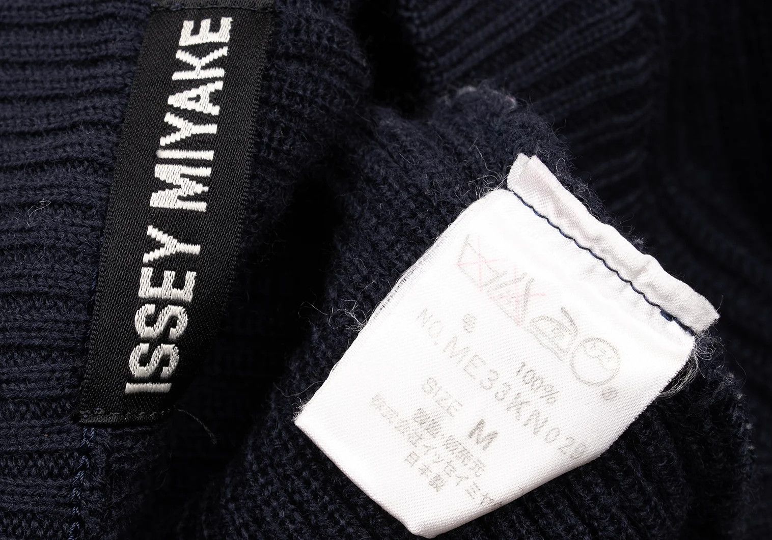Issey Miyake Wool Ribbed Knit Sweater in Navy and Light Blue, Size M Size US M / EU 48-50 / 2 - 17 Thumbnail