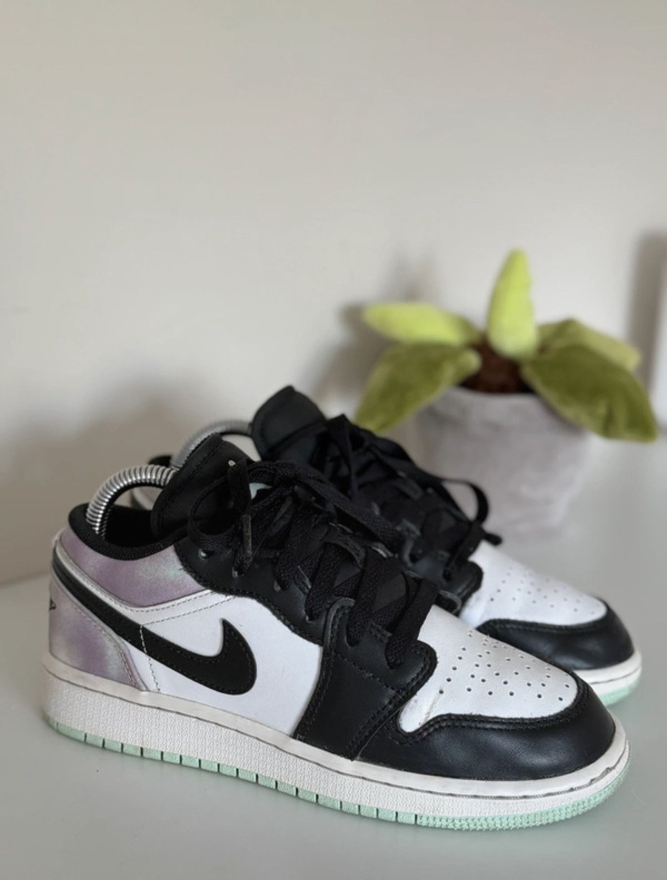 Jordan Brand × Nike Nike Jordan 1 Low Size US 5.5 / IT 35.5 - 1 Thumbnail
