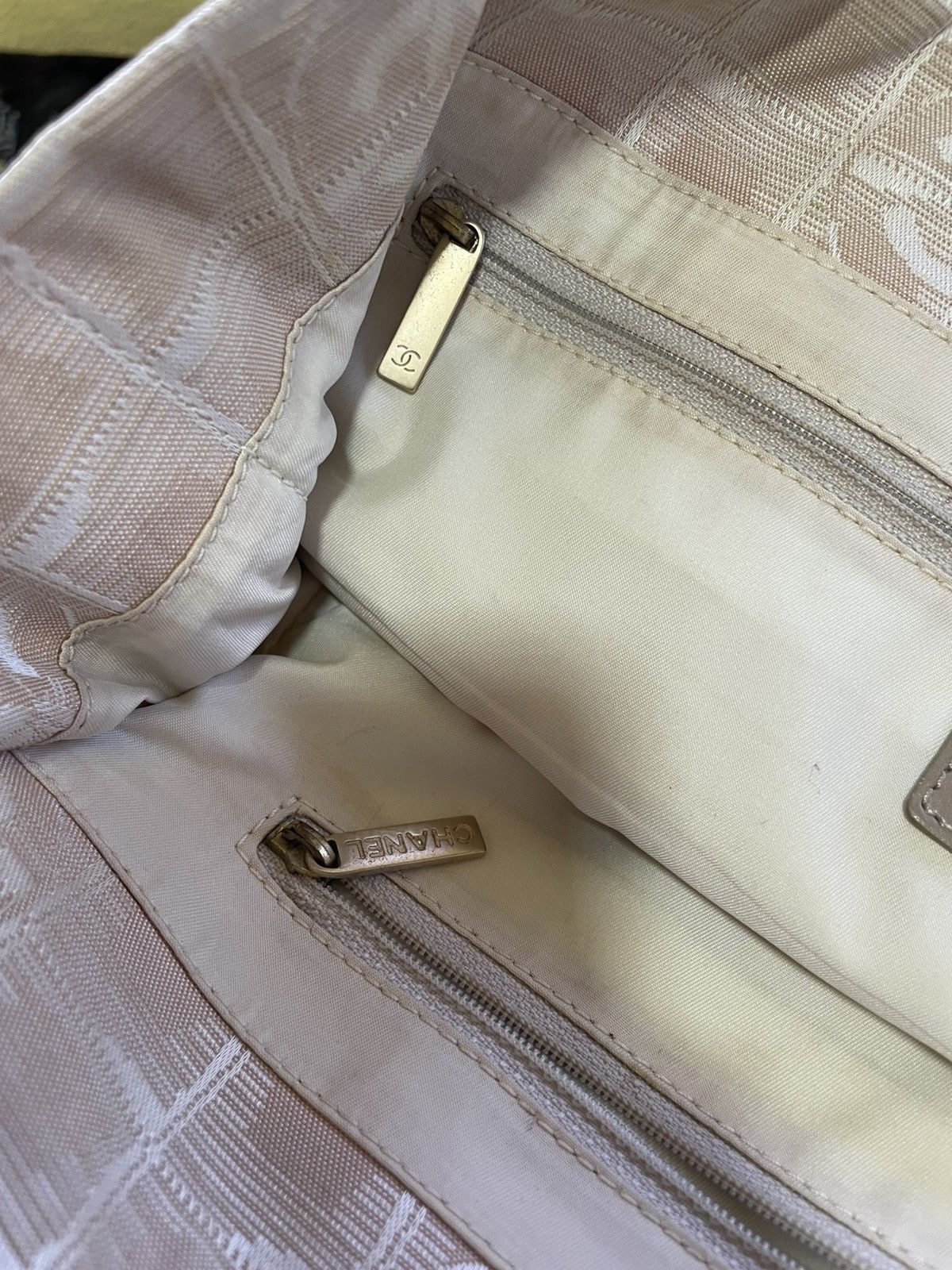 Chanel Authentic Chanel Bag Size ONE SIZE - 18 Thumbnail