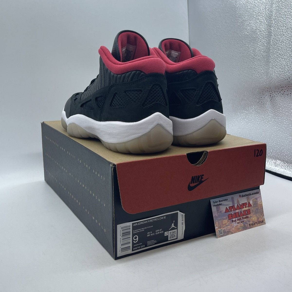 Jordan Brand Air Jordan 11 low bred Size US 9 / EU 42 - 4 Thumbnail