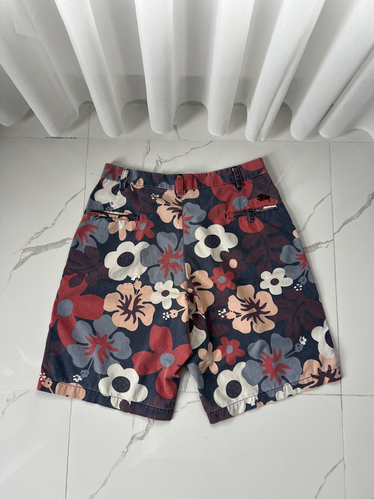 Stussy 00’s STUSSY FLORA FLOWERS Y2K CARGO SHORTS RARE Size US 31 - 1 Thumbnail