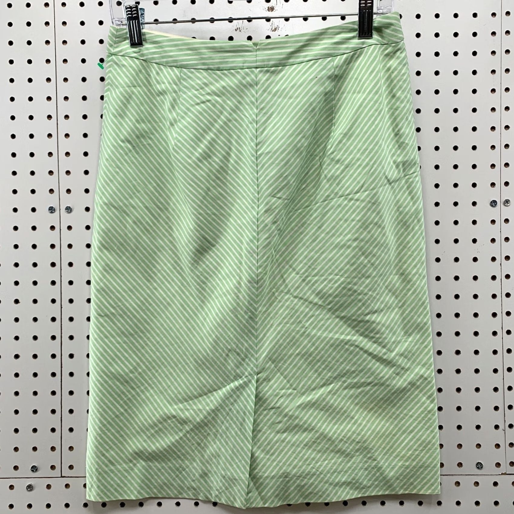 Brooks Brothers Brooks Brothers Green Striped Skirt Womens Size 4 Front Slit Knee Length Pastel 28x24.5 Size 27" / US 4 / IT 40 - 5 Thumbnail
