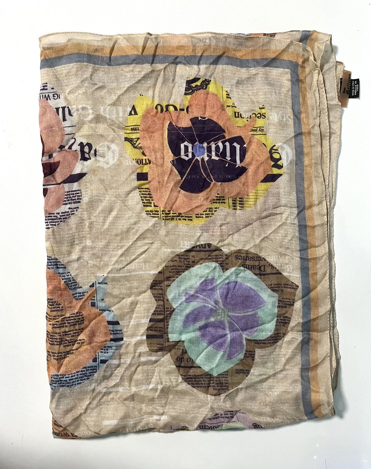 John Galliano John Galliano Beige Floral Gazette Print Scarf Size ONE SIZE - 2 Thumbnail