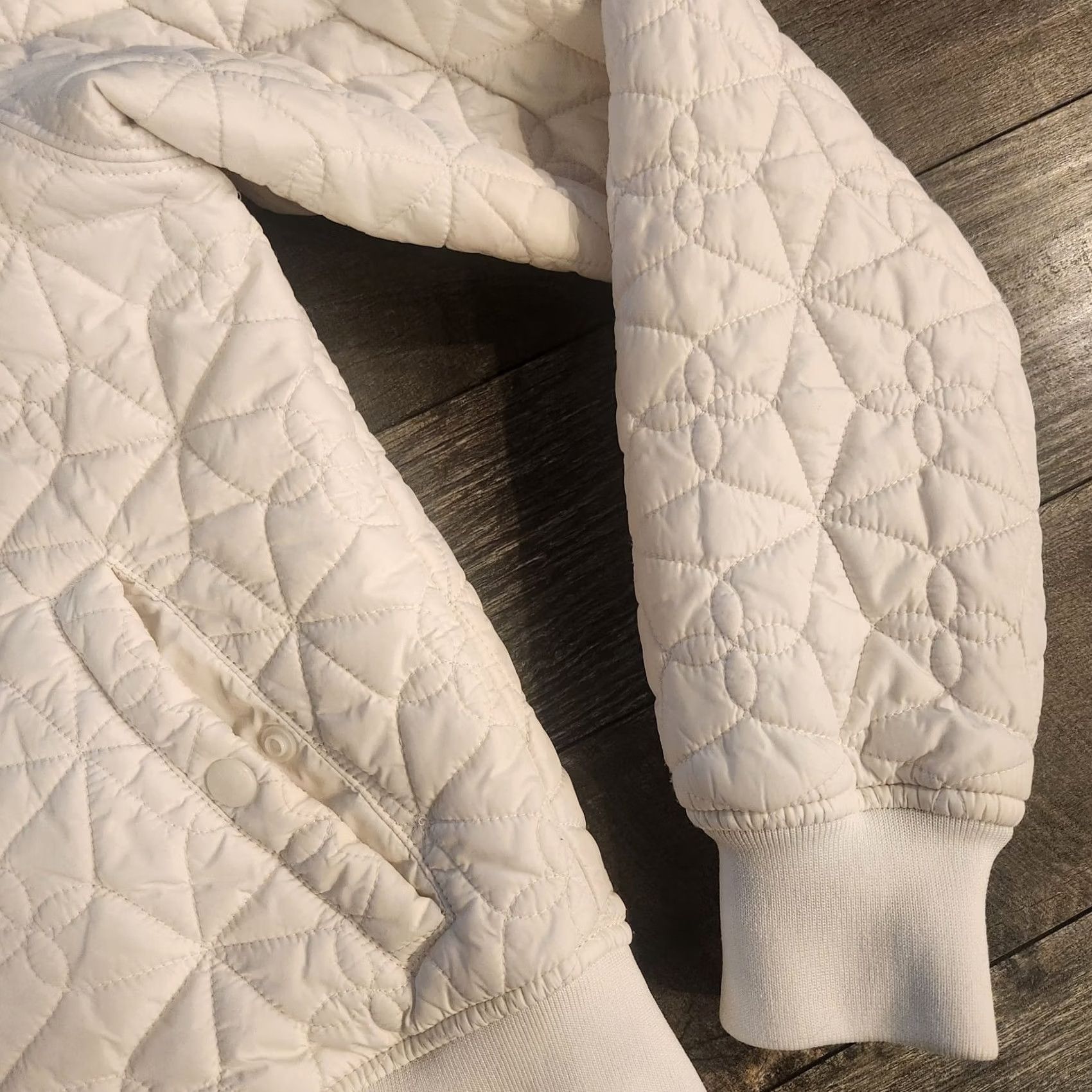 The North Face The North Face Jacket Womens Petite Medium Quilted Puffer Insulated Full Zip Pockets White Size M / US 6-8 / IT 42-44 - 4 Thumbnail