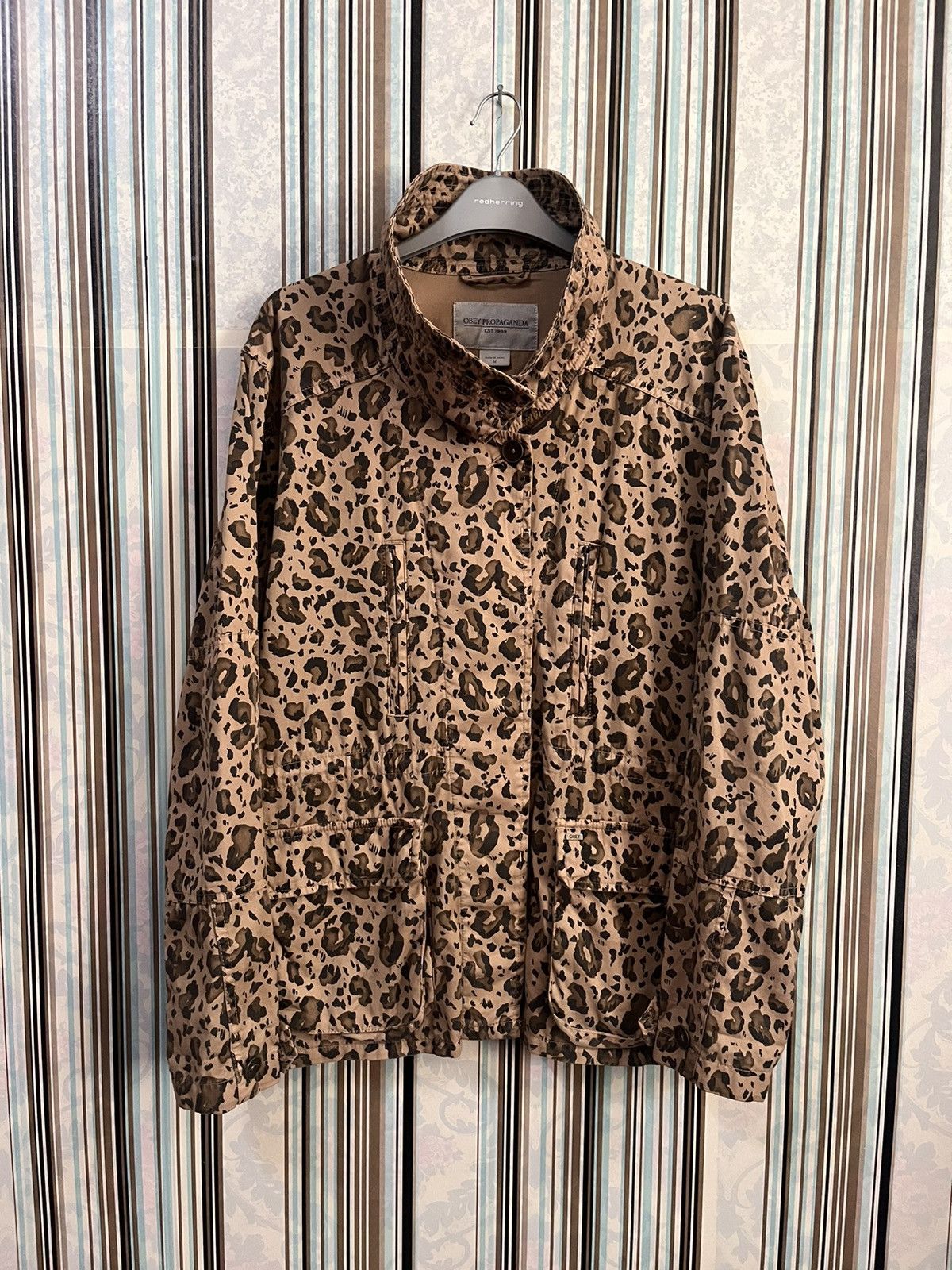 Obey Obey propaganda leopard punk #E5 Size US M / EU 48-50 / 2 - 1 Thumbnail