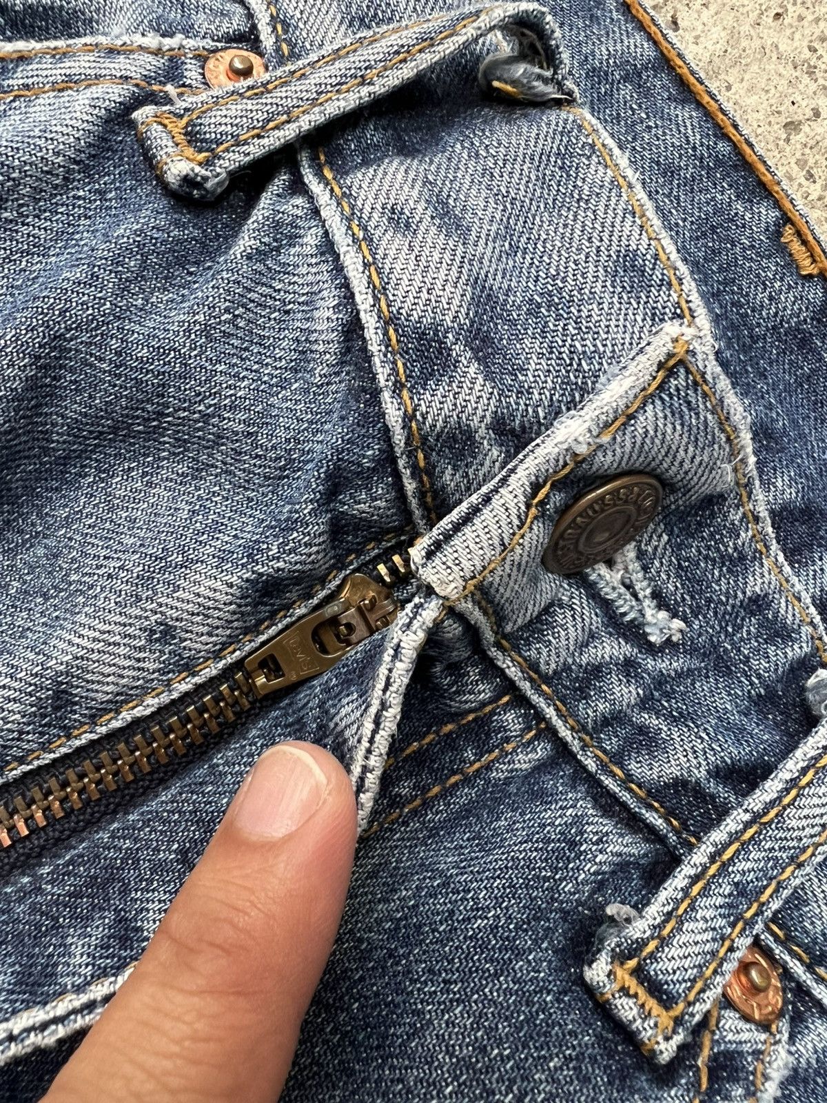 Levi's Vintage Levis 517 Mud Wash Jean Size US 29 - 14 Thumbnail