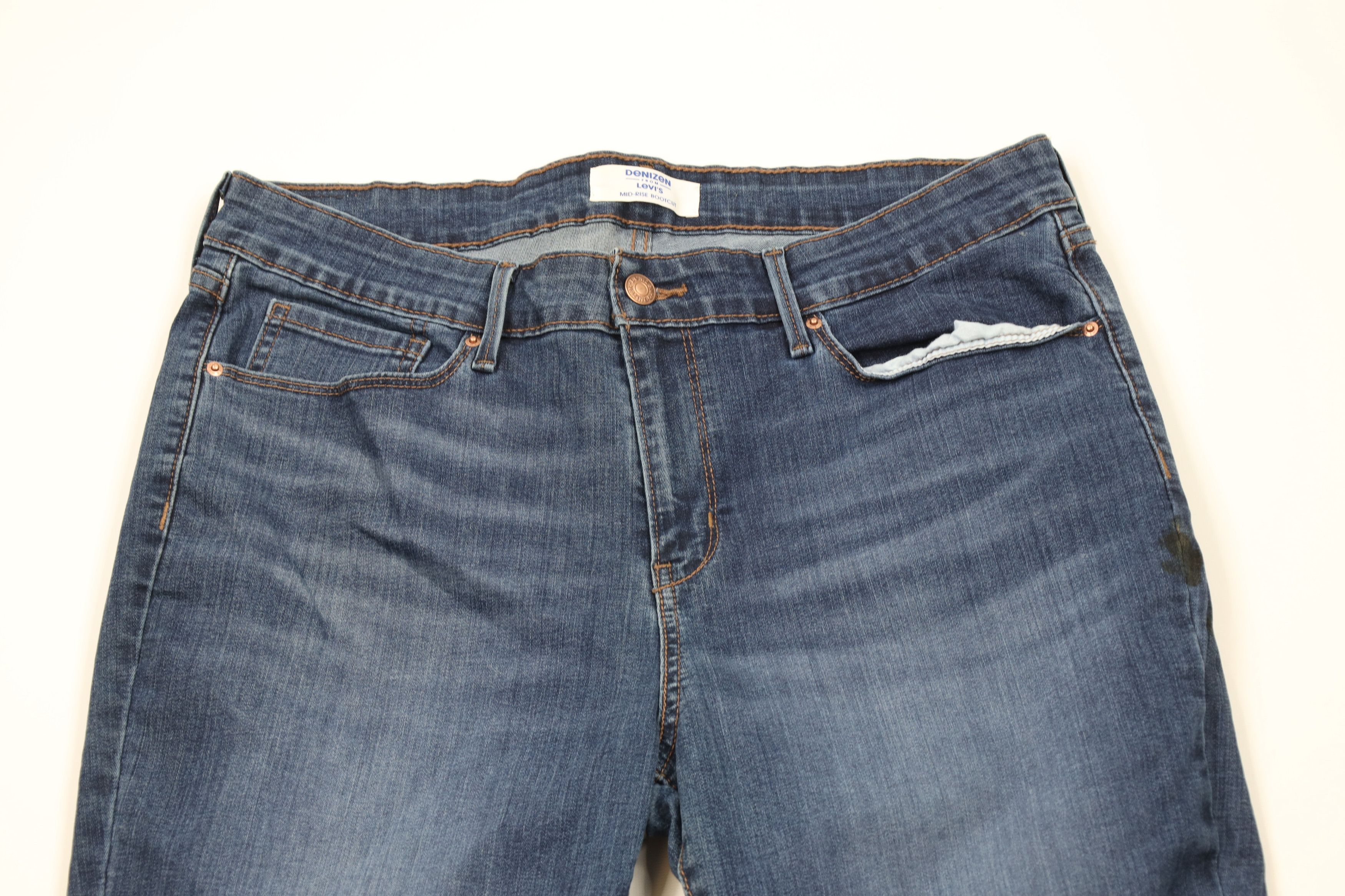 Levi's Vintage Y2K Levis Stretch Mid Rise Bootcut Denim Jeans Blue Size 38" / US 16 / IT 52 - 2 Thumbnail