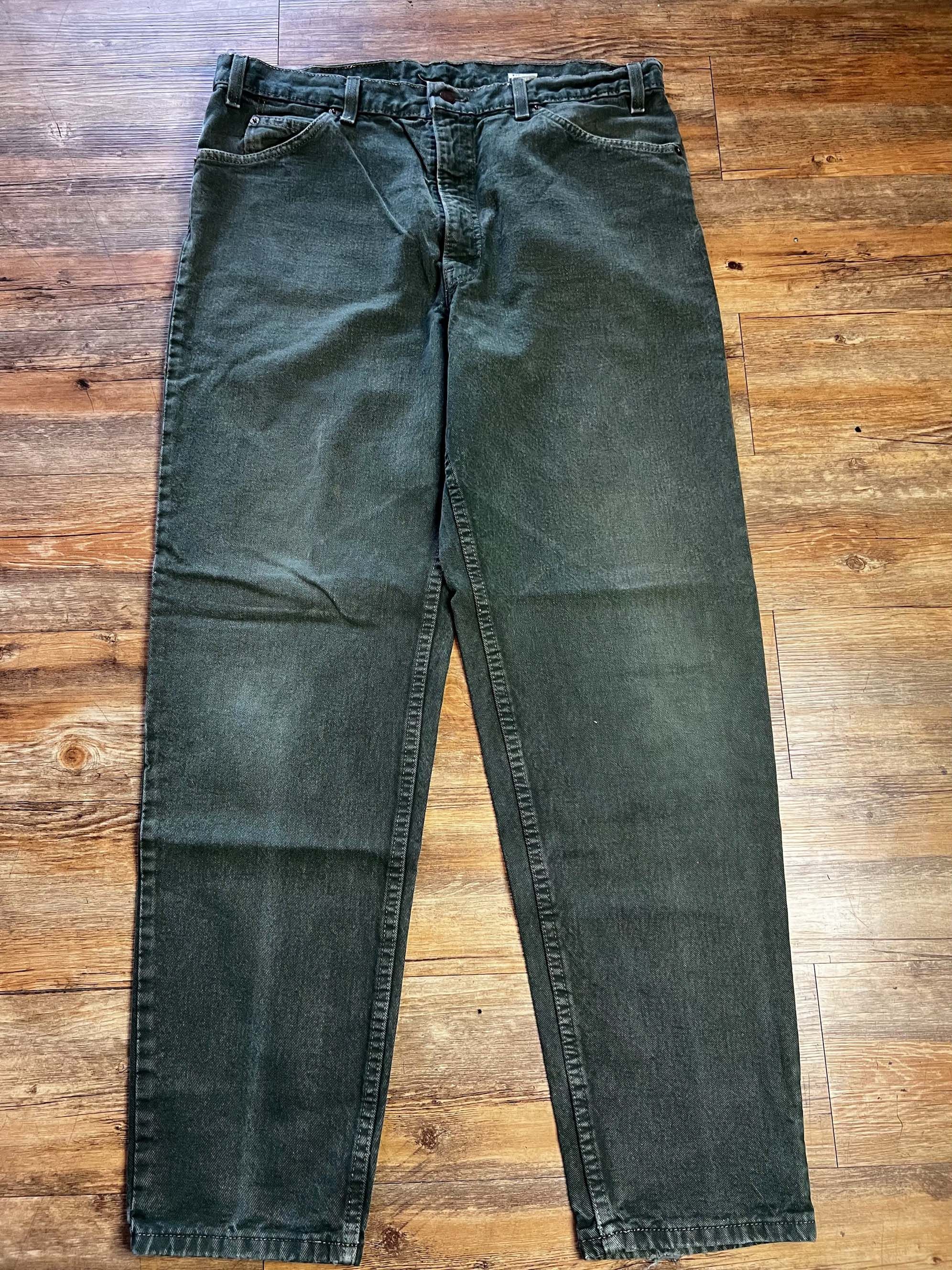 Levi's Vintage Clothing Vintage 1990's Levi's 550 Green Tapered Leg Orange Tab Jeans Size US 38 / EU 54 - 14 Thumbnail