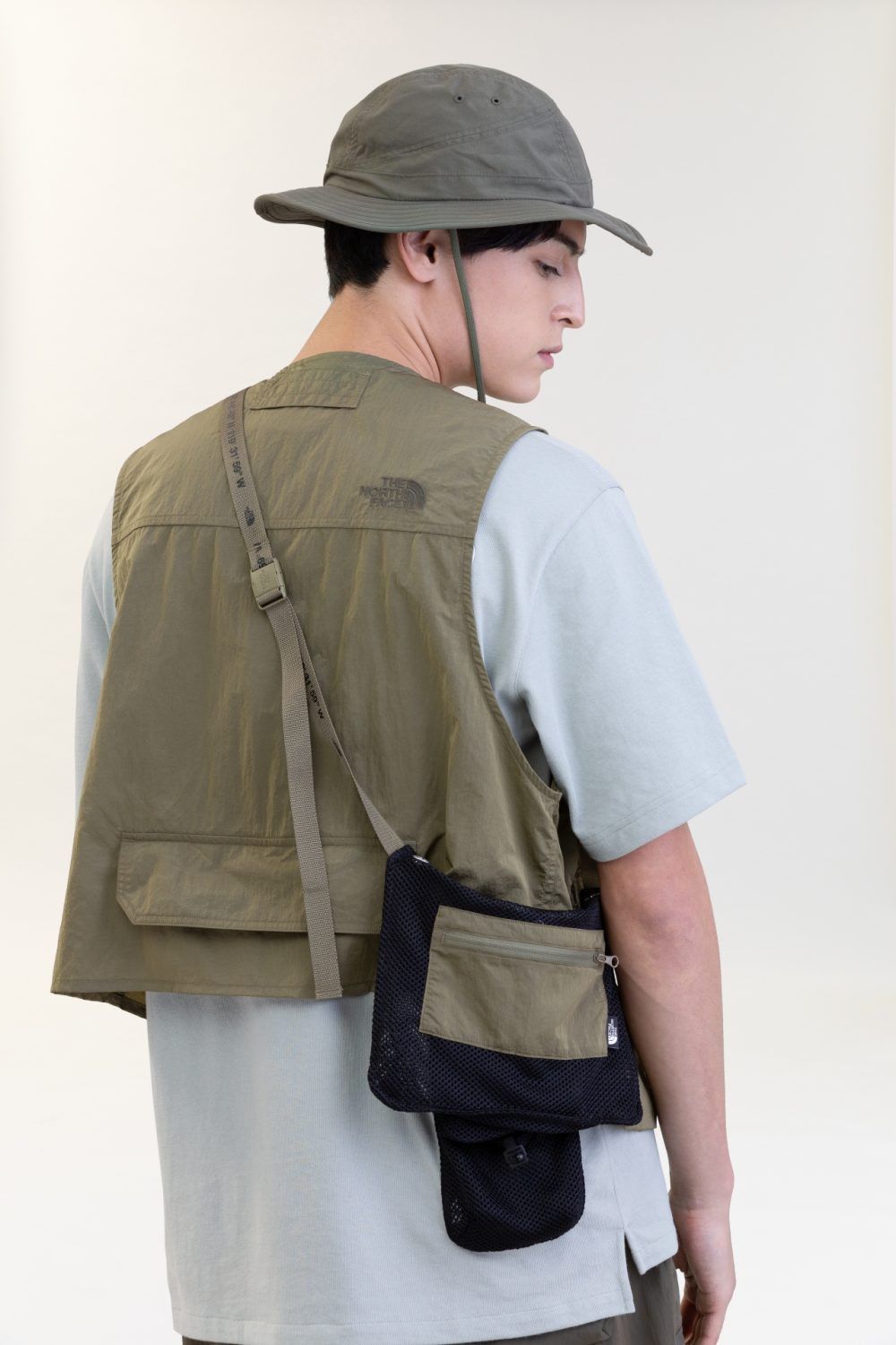 The North Face TNF Urban Exploration Black Series D5 PACKABLE WIND VEST Size US L / EU 52-54 / 3 - 9 Thumbnail