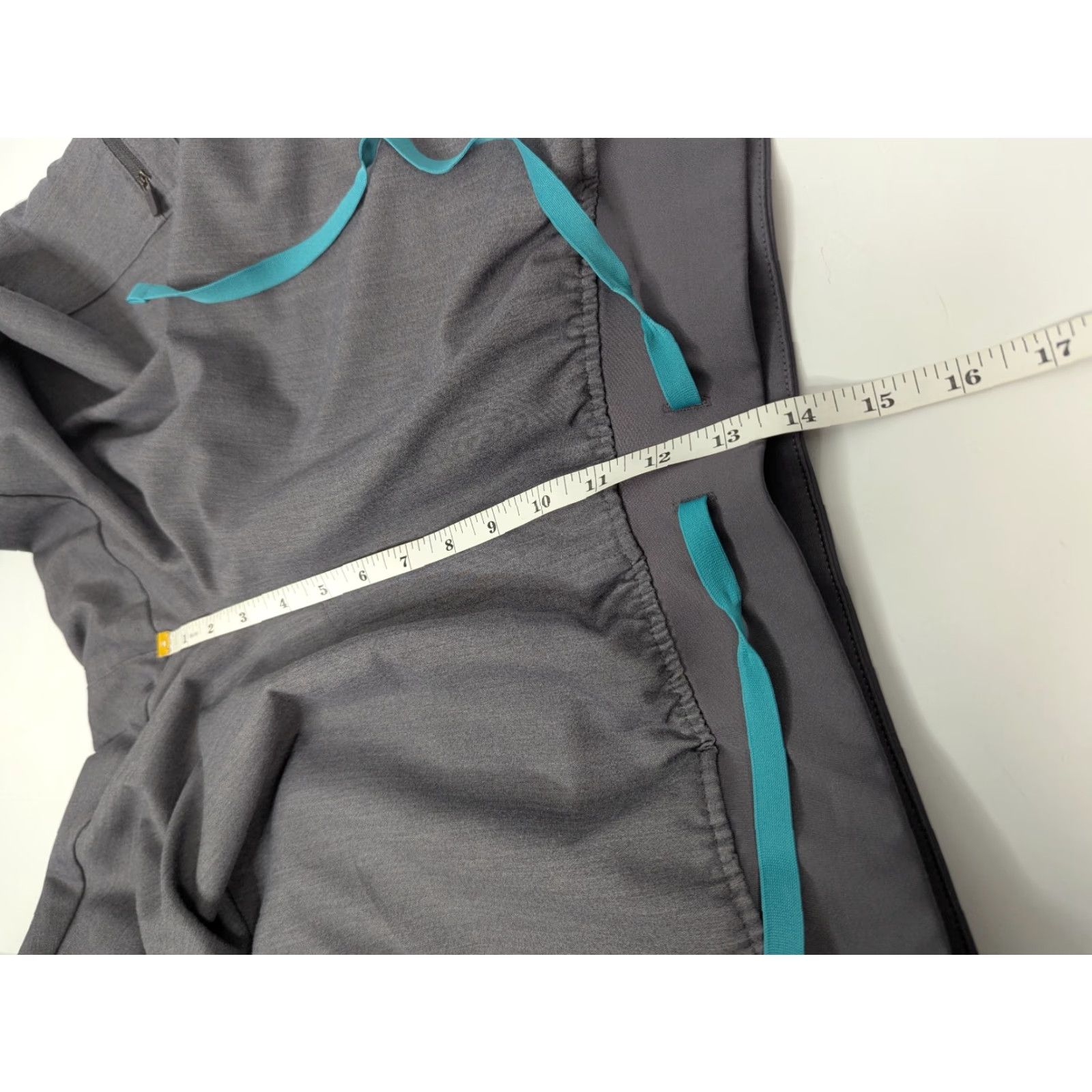 Vintage FIGS Jogger Pant Scrub Bottom 3XL Tall Grey Drawstring Waist Women Medical Polyester Blend Solid 1SW200002 Size US 39 - 6 Thumbnail