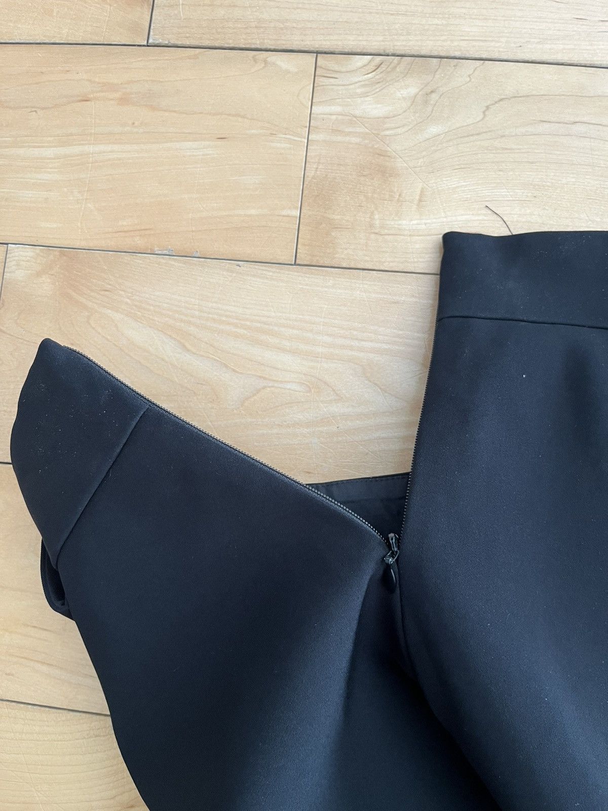 Louis Vuitton Louis Vuitton Uniforms Pleated Skirt Size 27" / US 4 / IT 40 - 5 Thumbnail