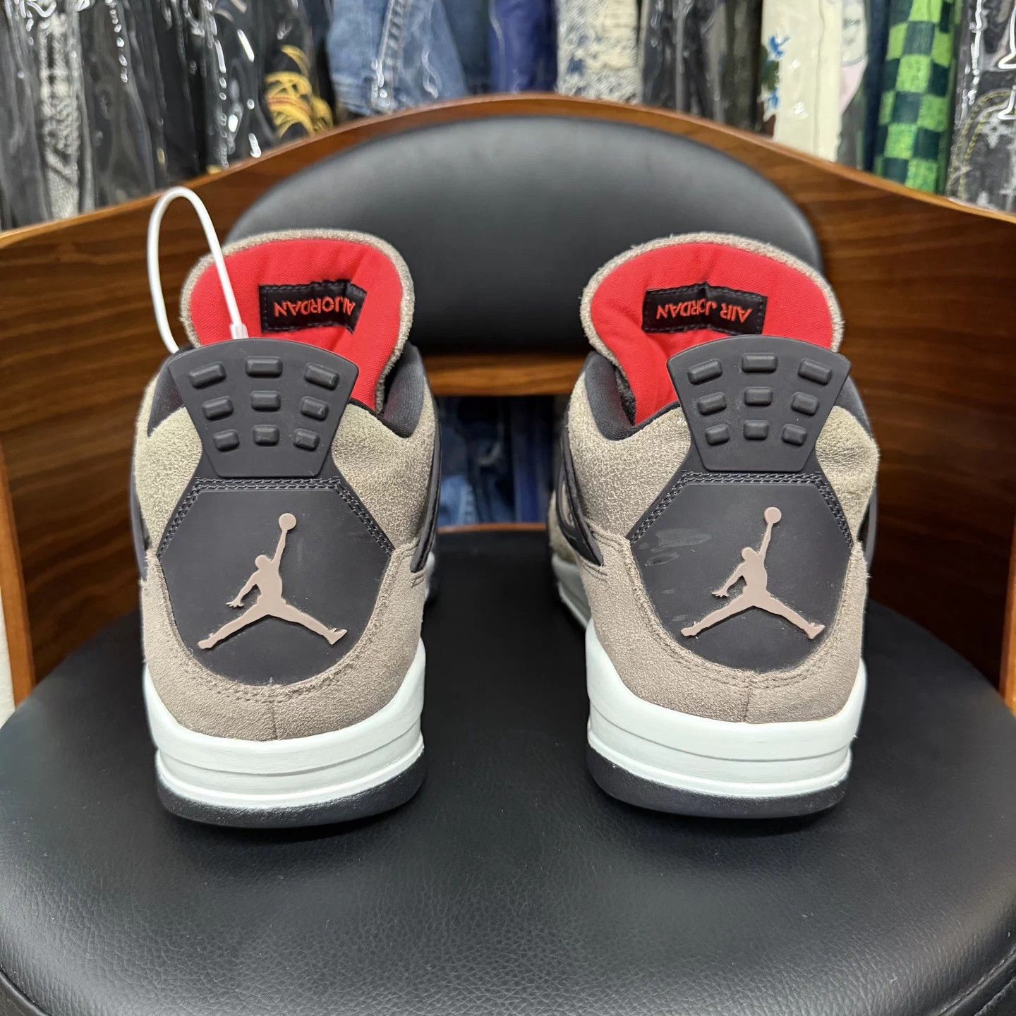 Jordan Brand AJ4 Mocha 43 98 New Original Box Size US 9 / EU 42 - 3 Thumbnail