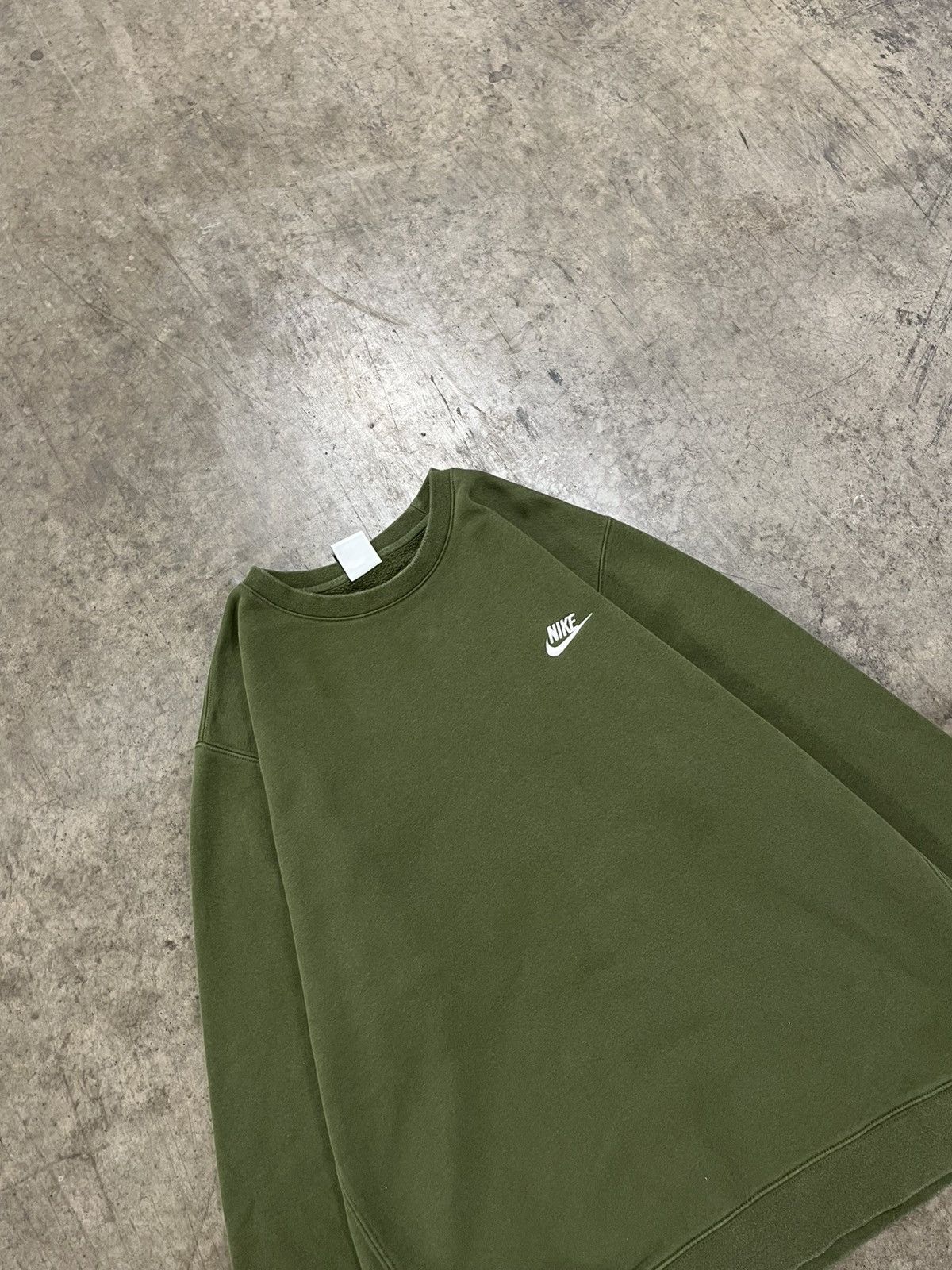 Nike × Vintage Nike essential earth tone crewneck hype rare streetwear boxy Size US L / EU 52-54 / 3 - 4 Thumbnail