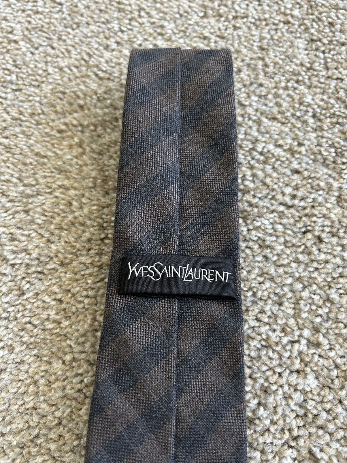 Yves Saint Laurent Unworn Yves Saint Laurent Tie Size ONE SIZE - 7 Thumbnail