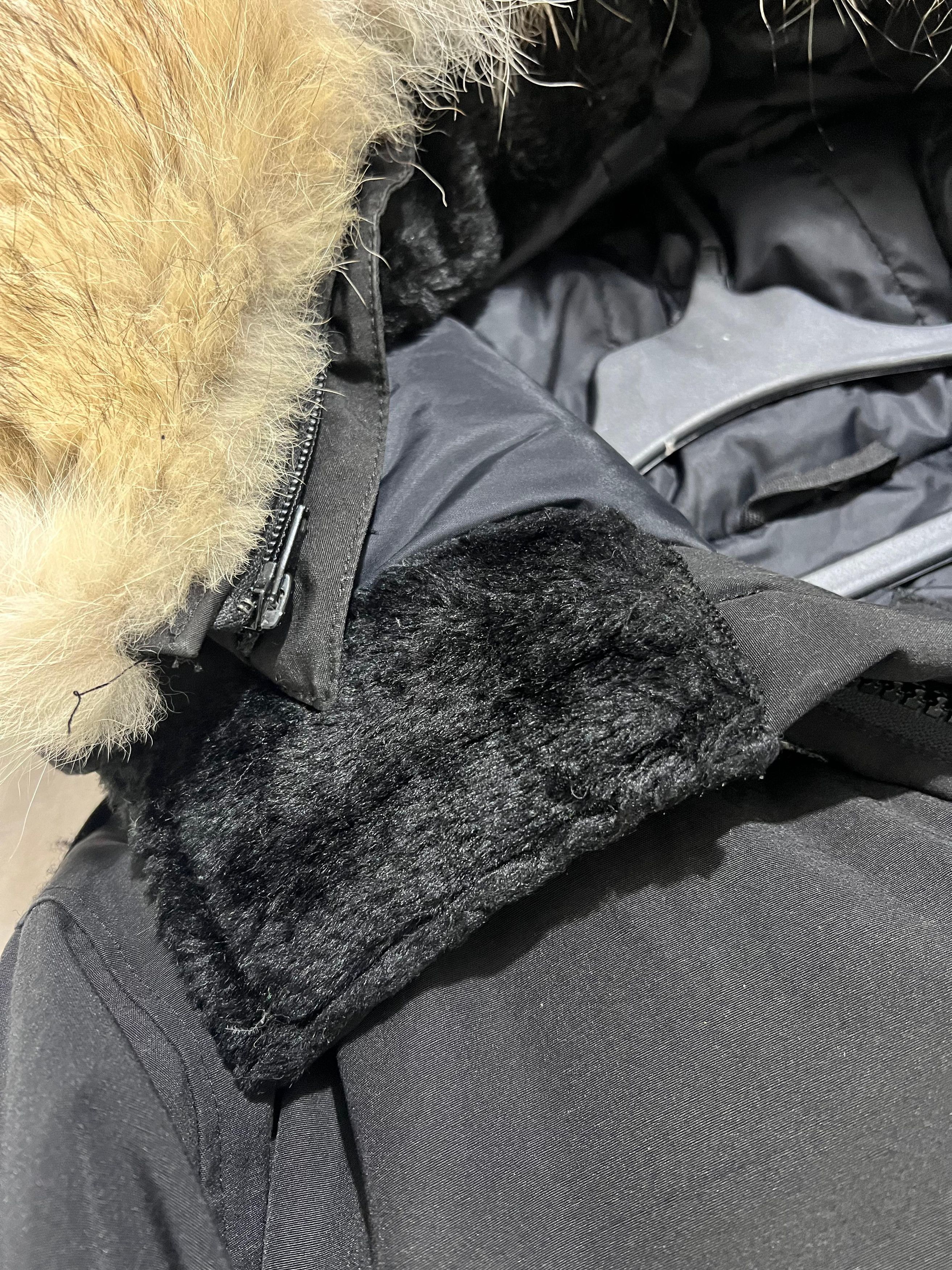Canada Goose Canada Goose Heli Arctic parka Size US M / EU 48-50 / 2 - 10 Thumbnail