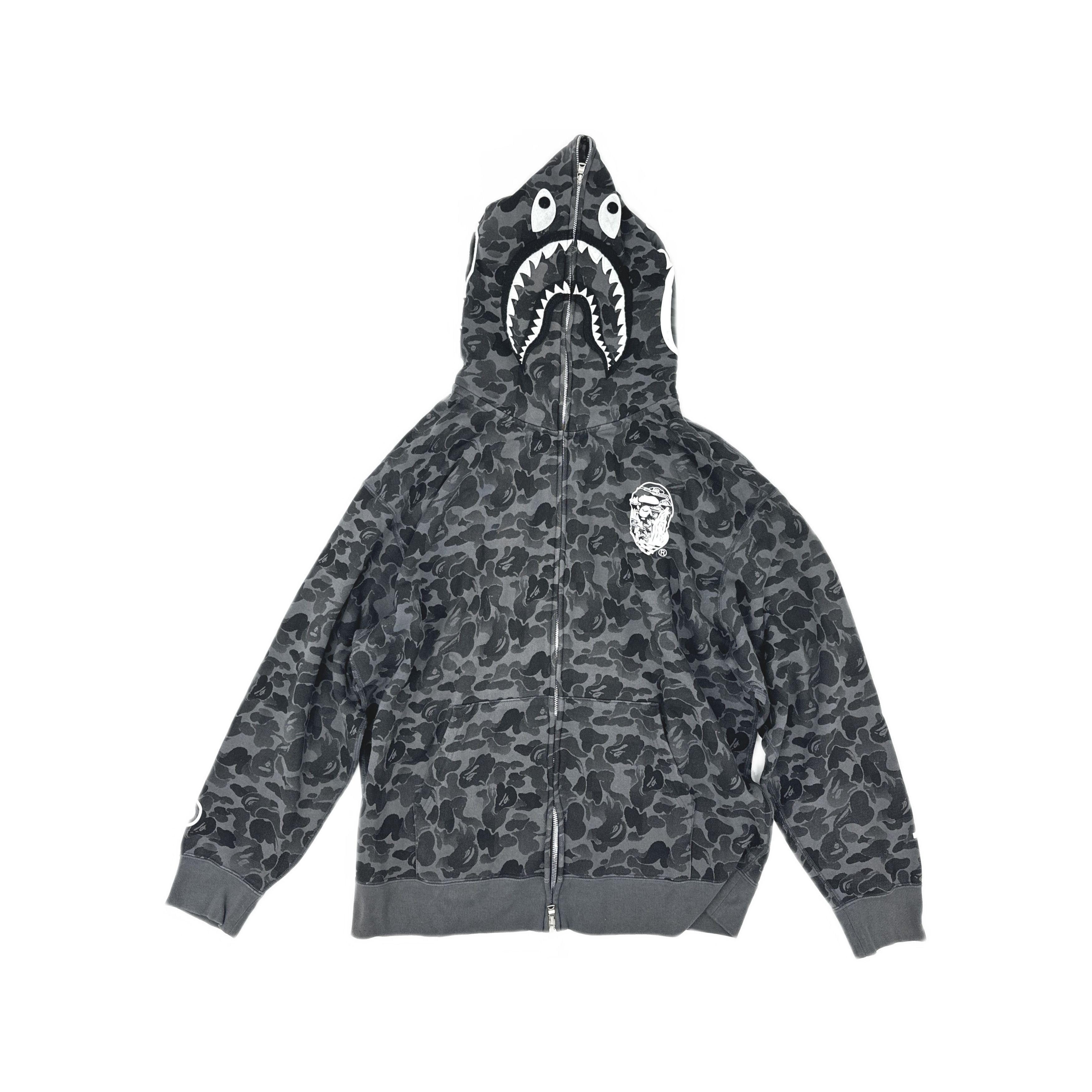 Bape A Bathing Ape Camo Shark Hoodie Size XXL Size US XXL / EU 58 / 5 - 1 Thumbnail