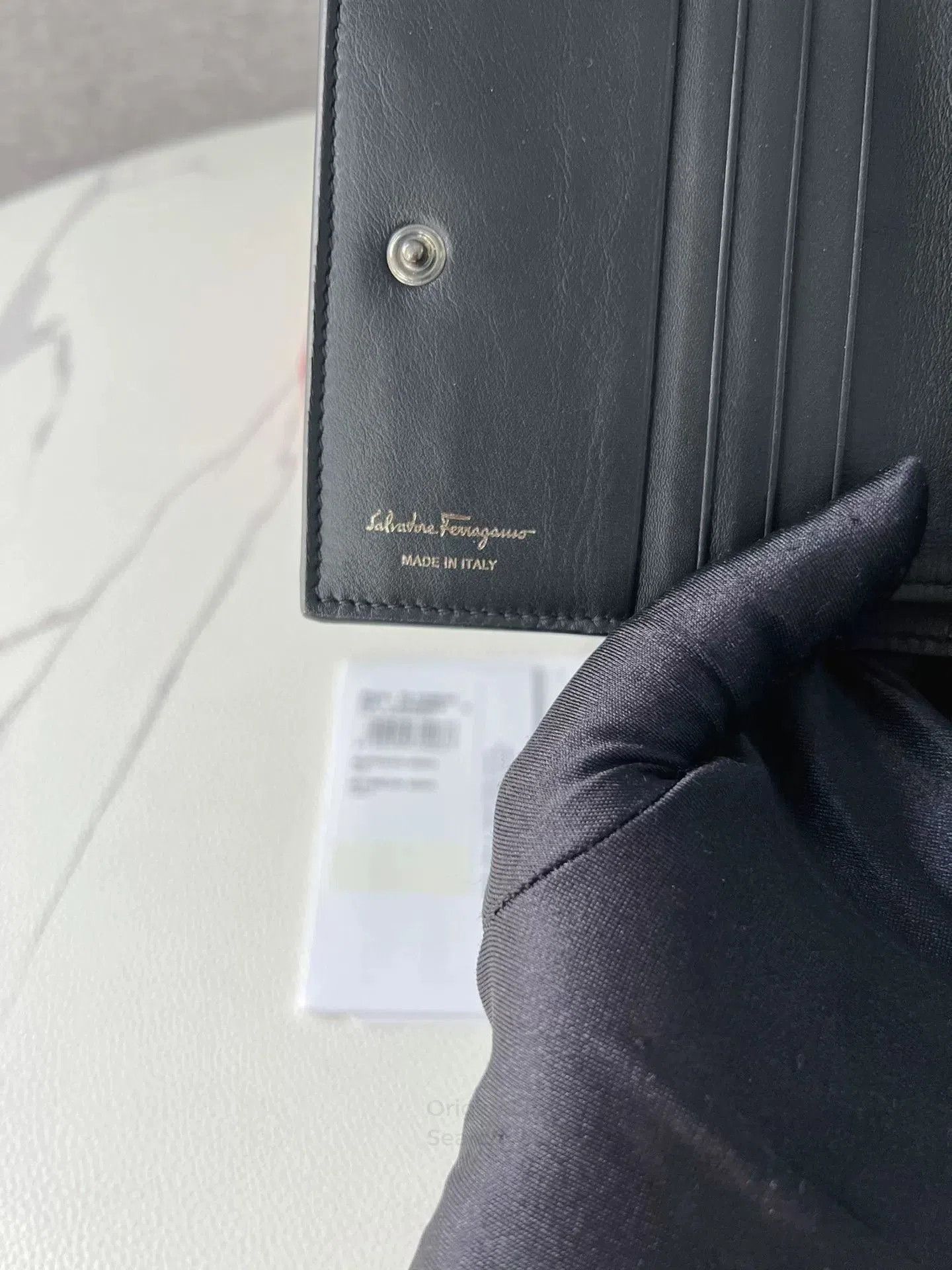 Salvatore Ferragamo Ferragamo Black Bow Short Wallet. Size ONE SIZE - 6 Thumbnail