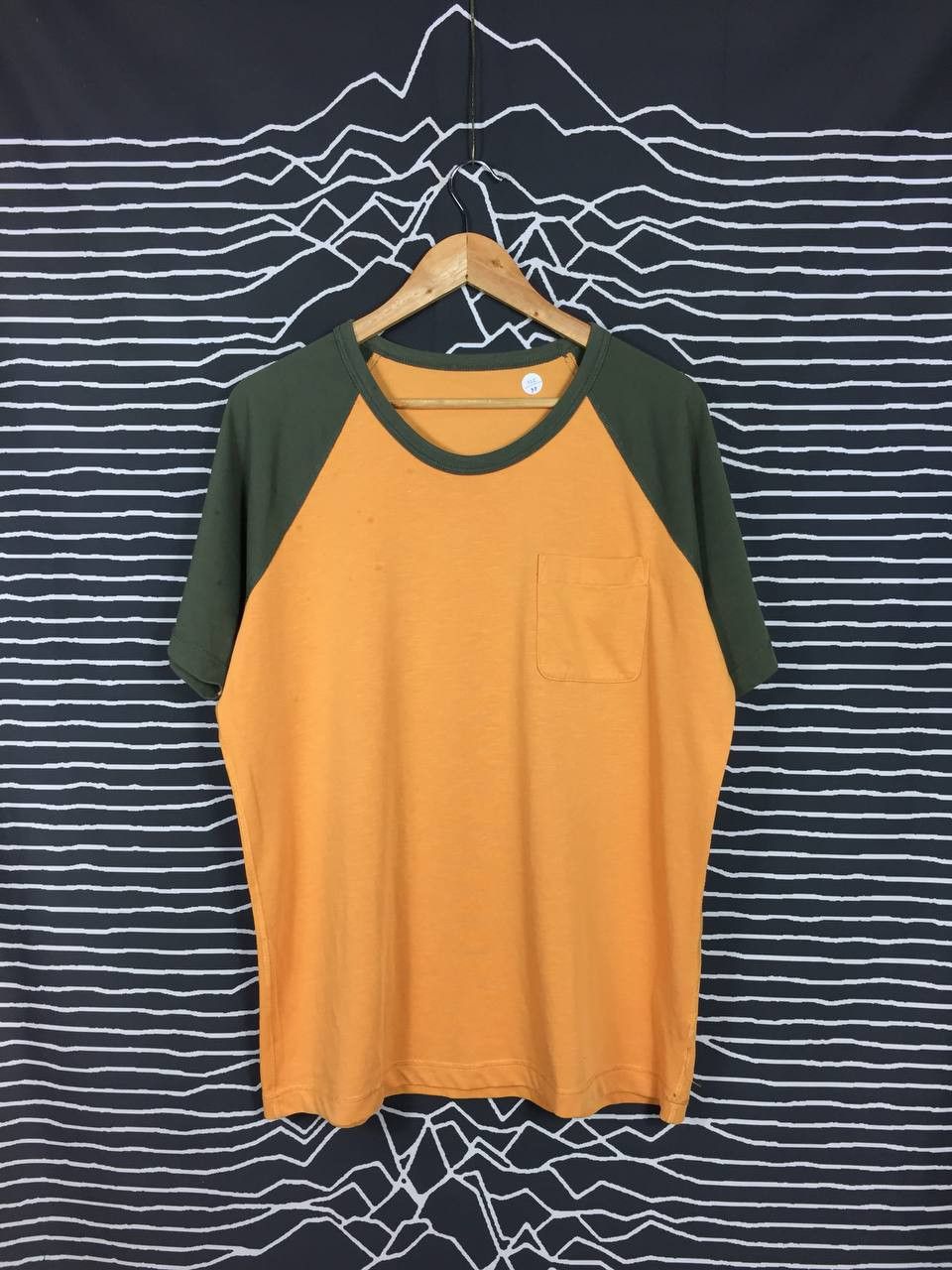 Japanese Brand × Uniqlo Uniqlo Plain Blank Casual Essential Raglan Tee Size US L / EU 52-54 / 3 - 1 Thumbnail