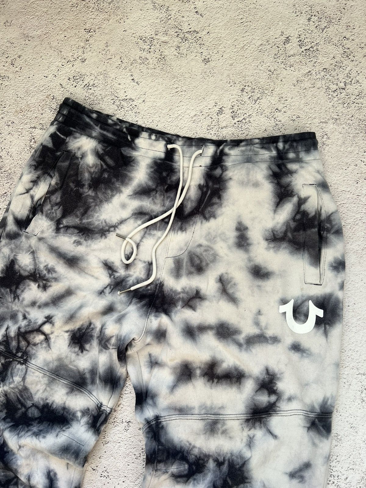 True Religion × Vintage TRUE RELIGION TIE DYE JOGGER Size US 33 - 1 Thumbnail